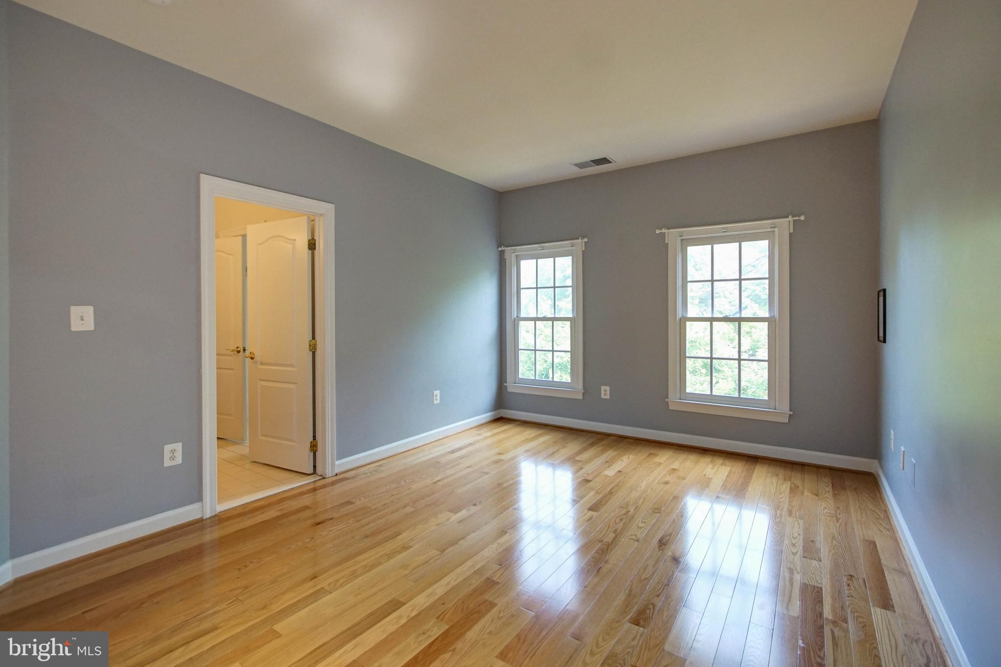 HUNTING RIDGE - Residential