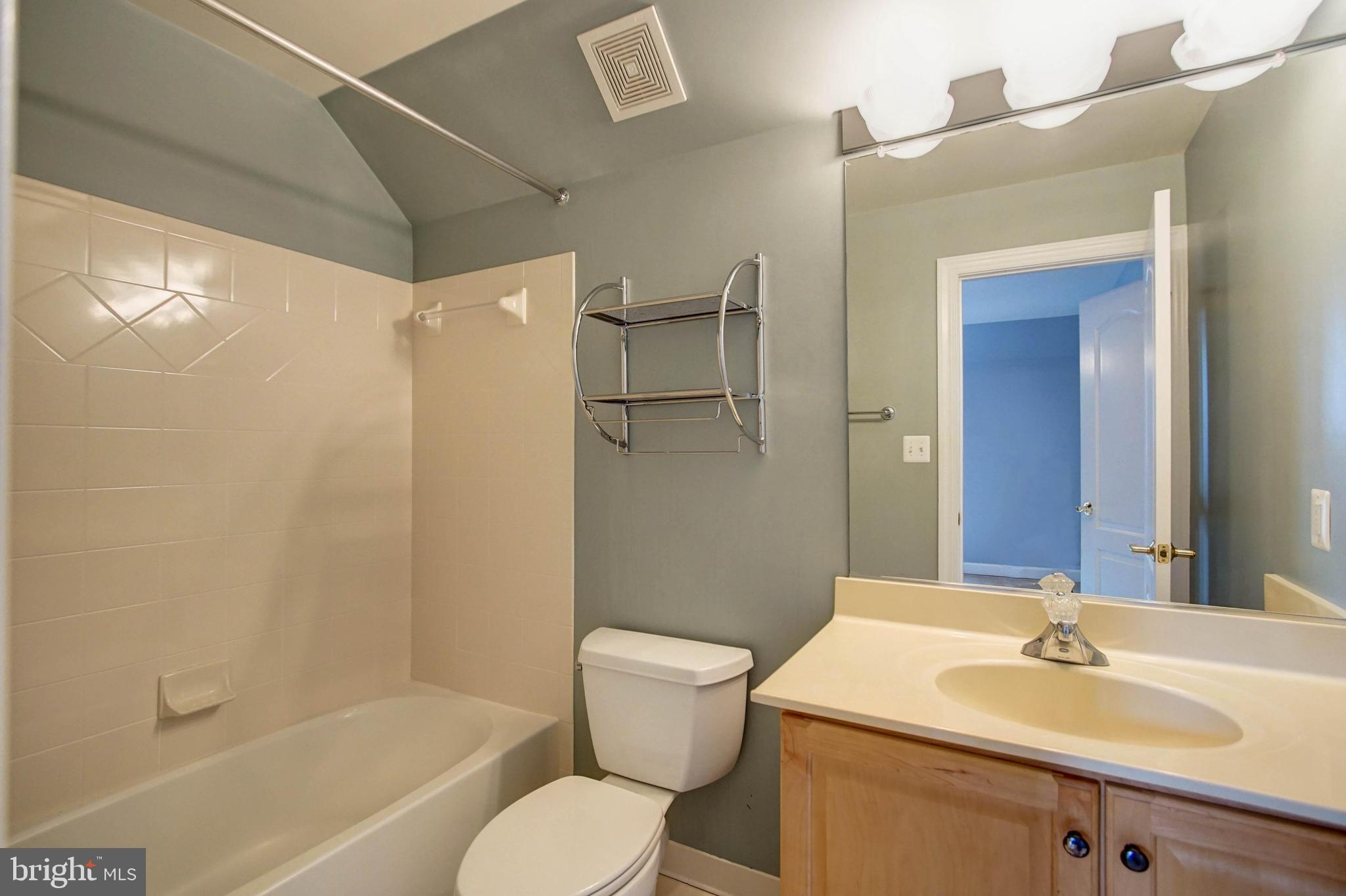 HUNTING RIDGE - Residential