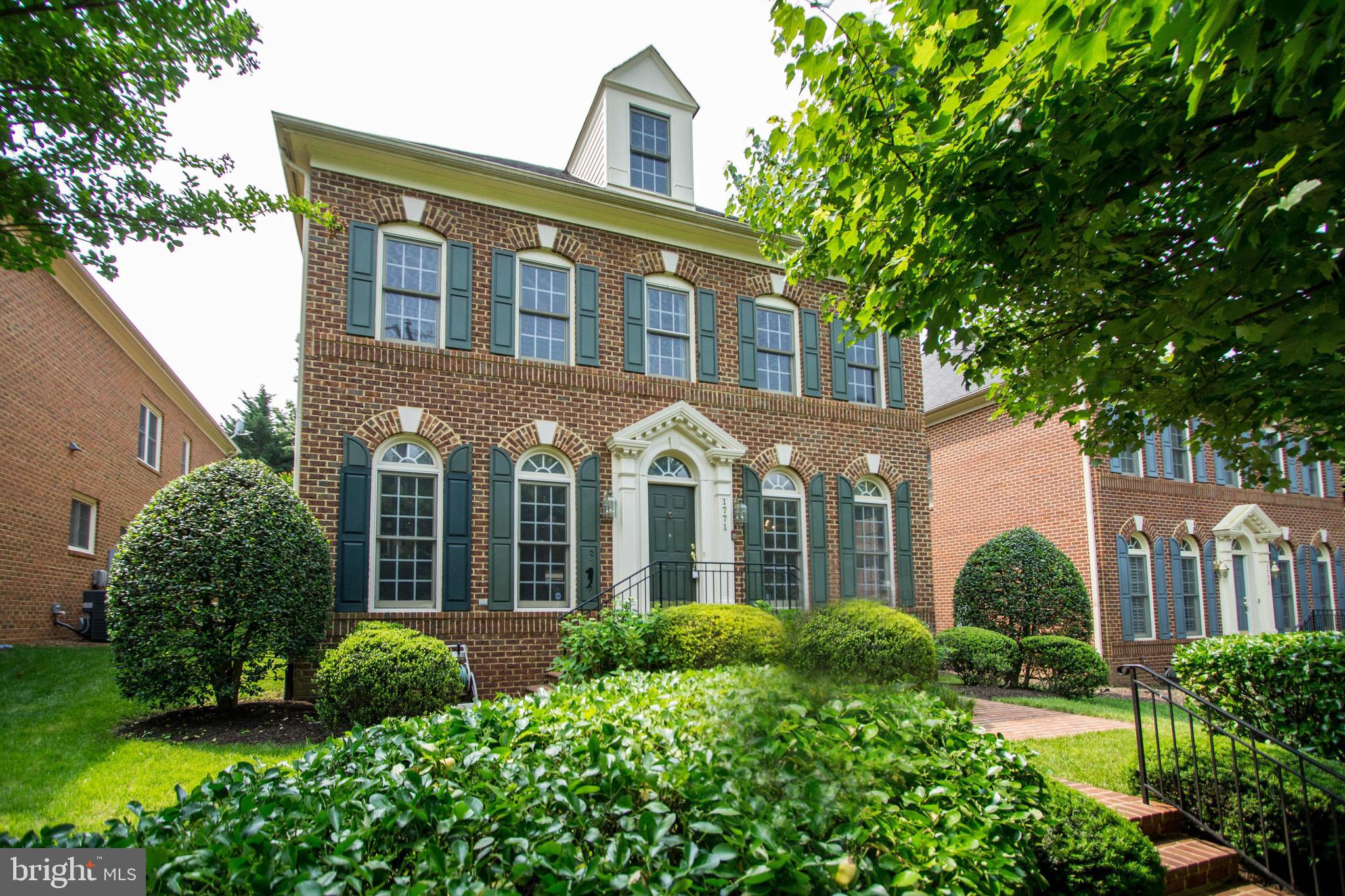 HUNTING RIDGE - Residential