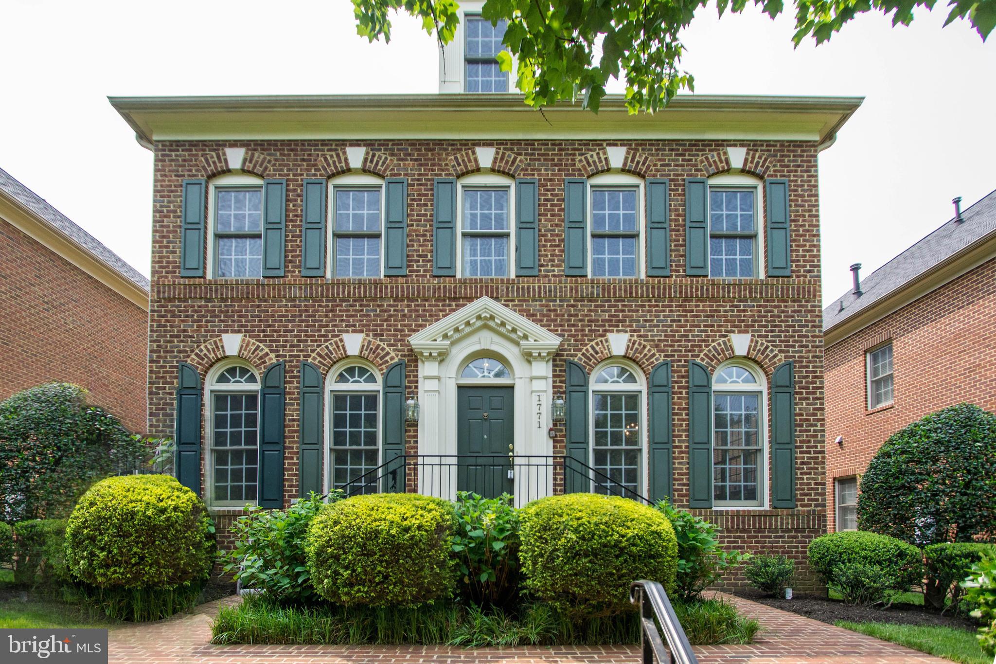 HUNTING RIDGE - Residential