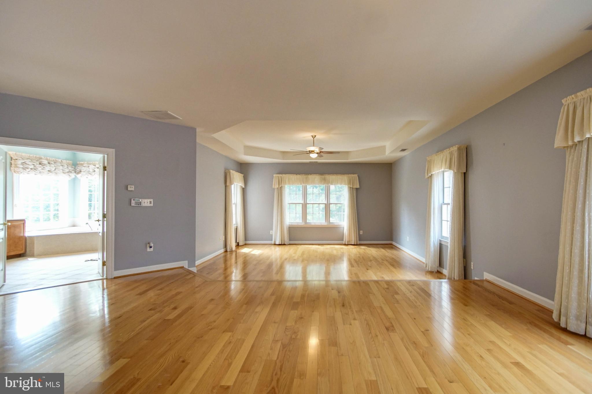 HUNTING RIDGE - Residential