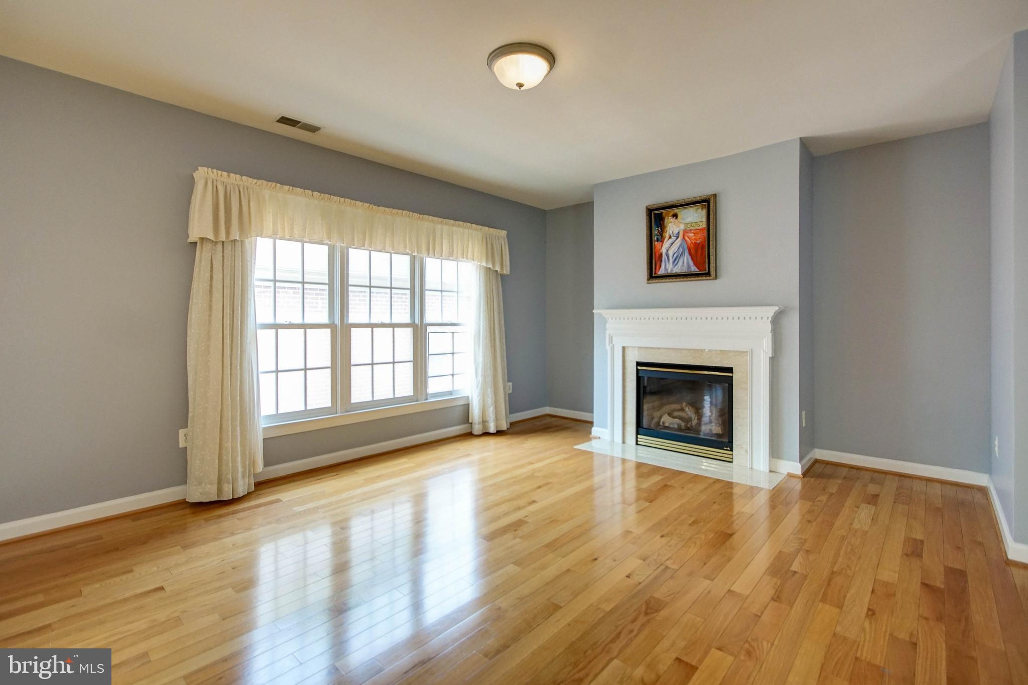 HUNTING RIDGE - Residential