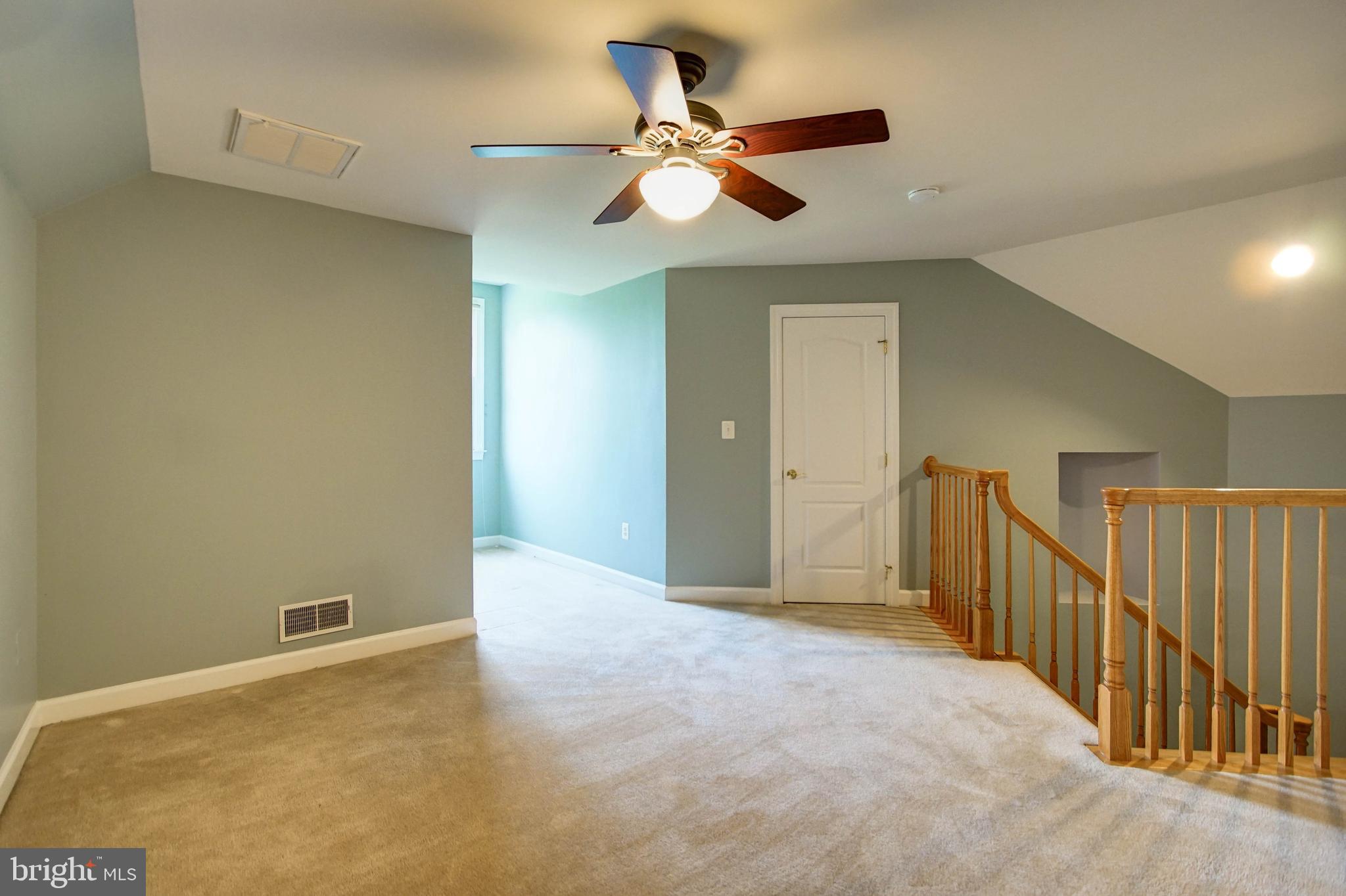 HUNTING RIDGE - Residential