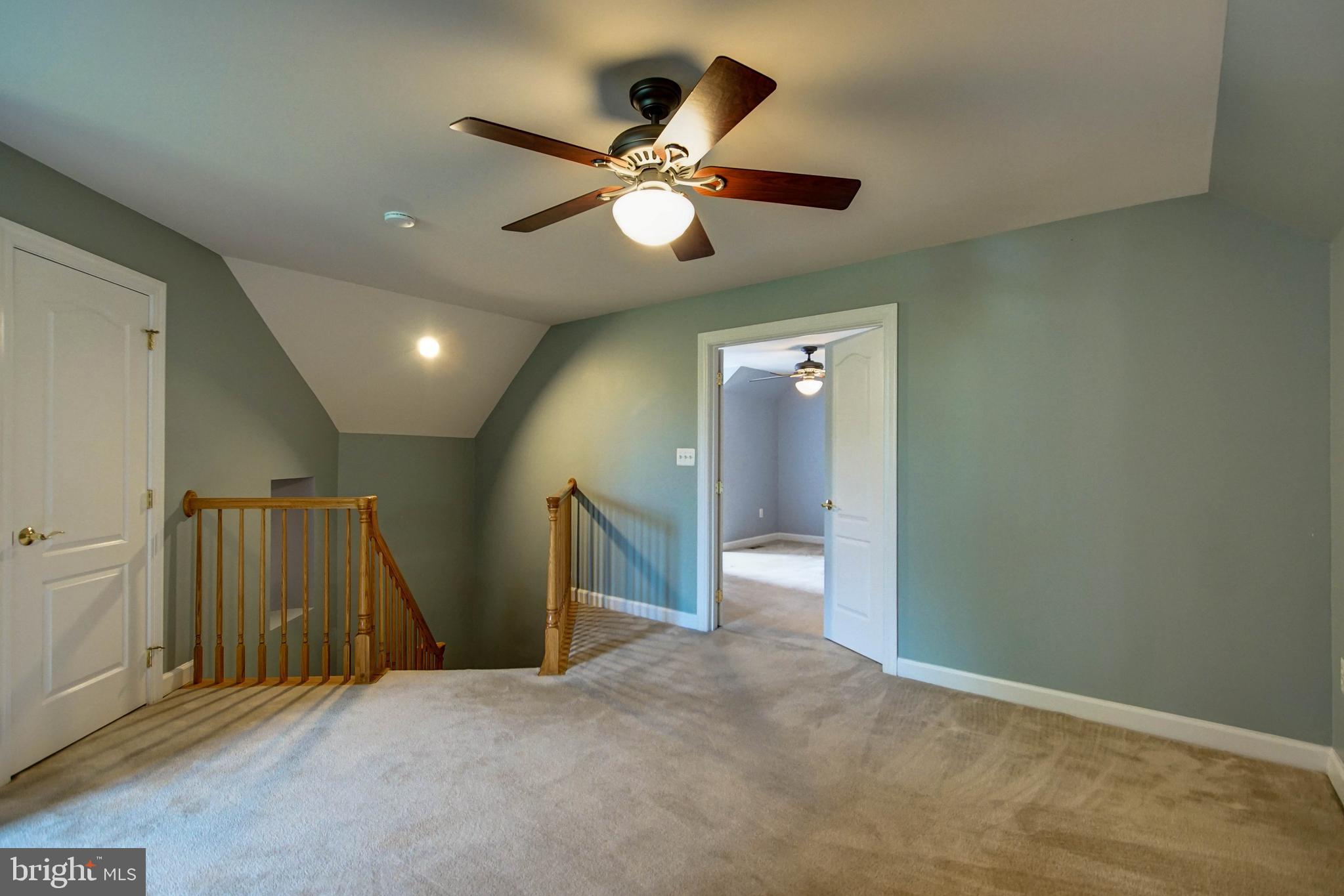 HUNTING RIDGE - Residential