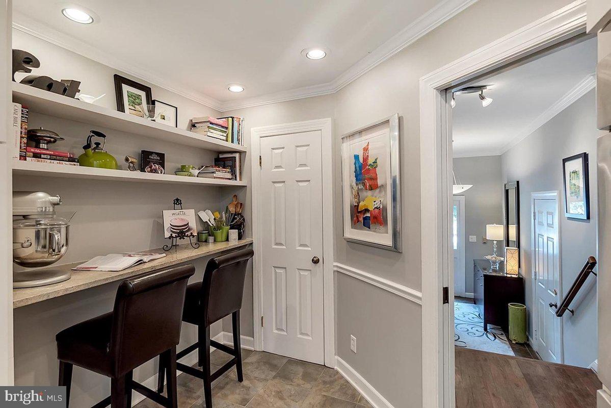 LANDMARK MEWS - Residential Lease