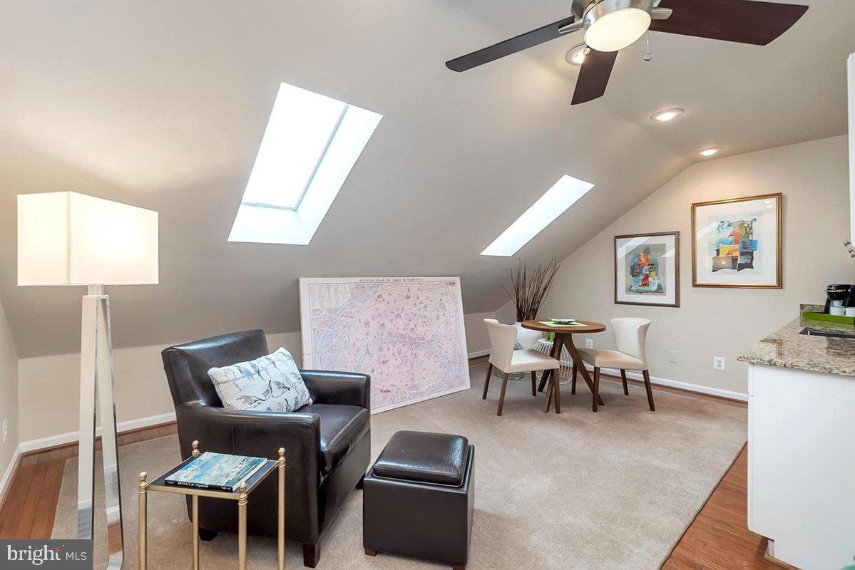 LANDMARK MEWS - Residential Lease