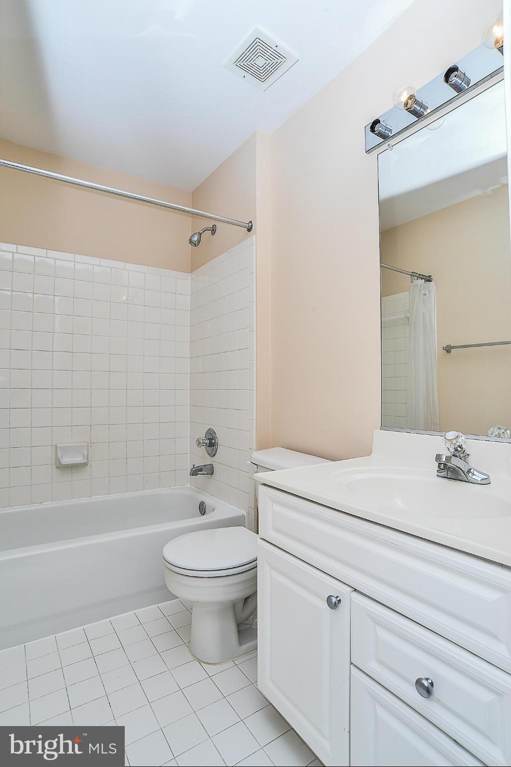 MANORS AT MCNAIR FARMS - Residential