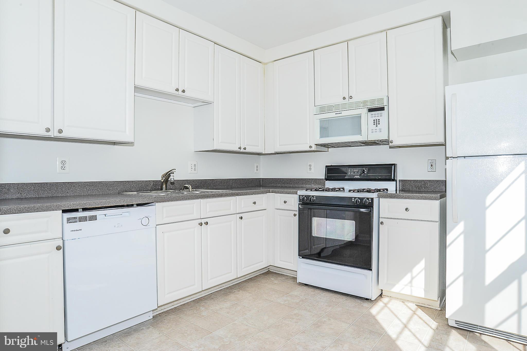 MANORS AT MCNAIR FARMS - Residential