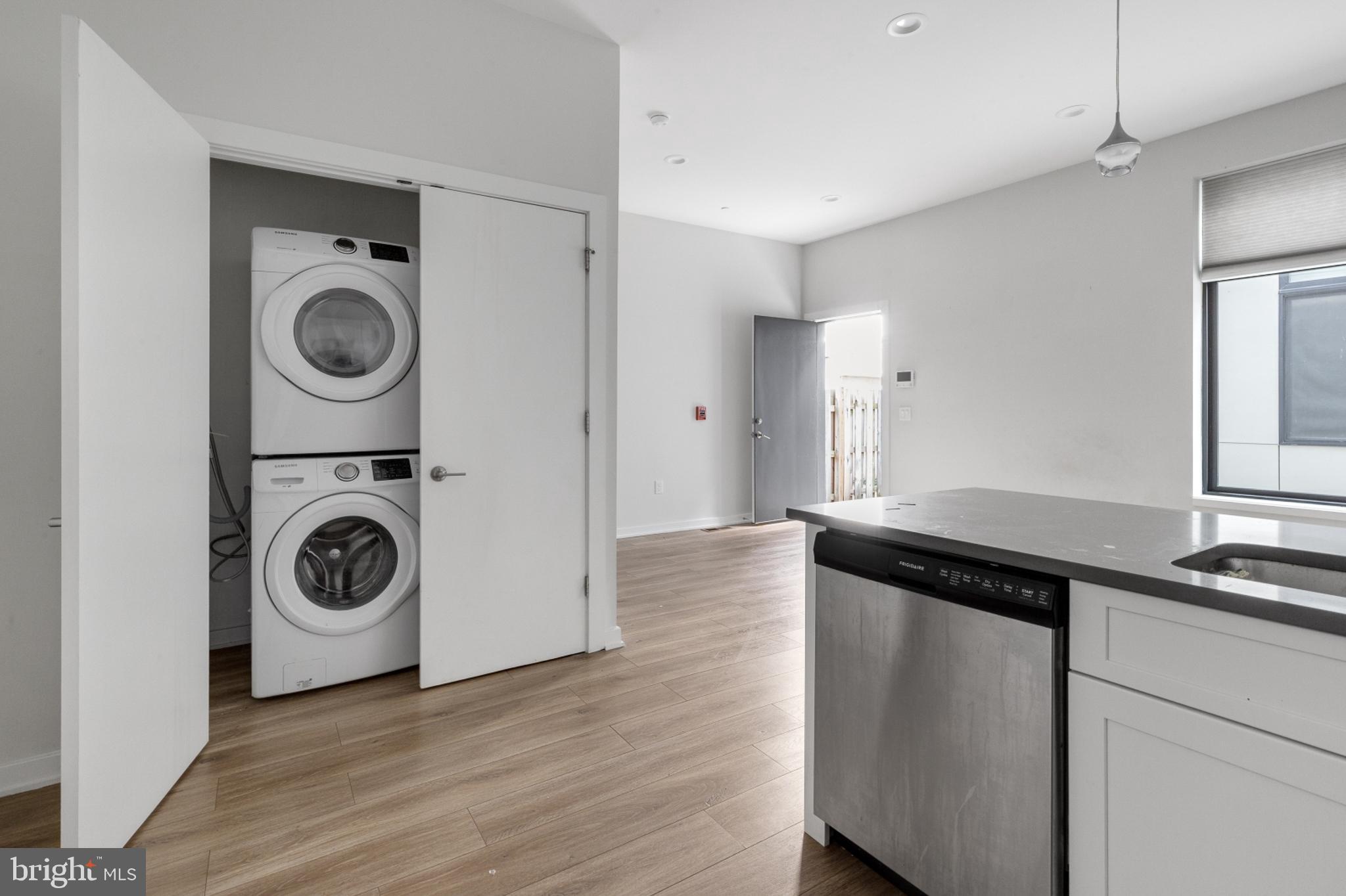 ROXBOROUGH - Residential Lease