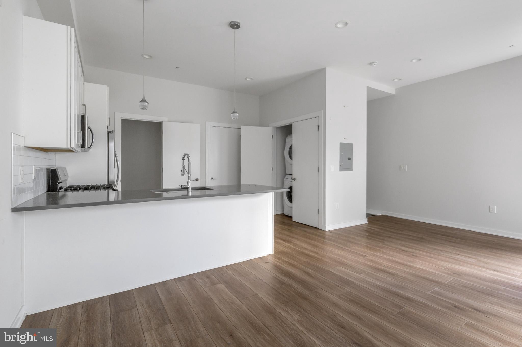 ROXBOROUGH - Residential Lease