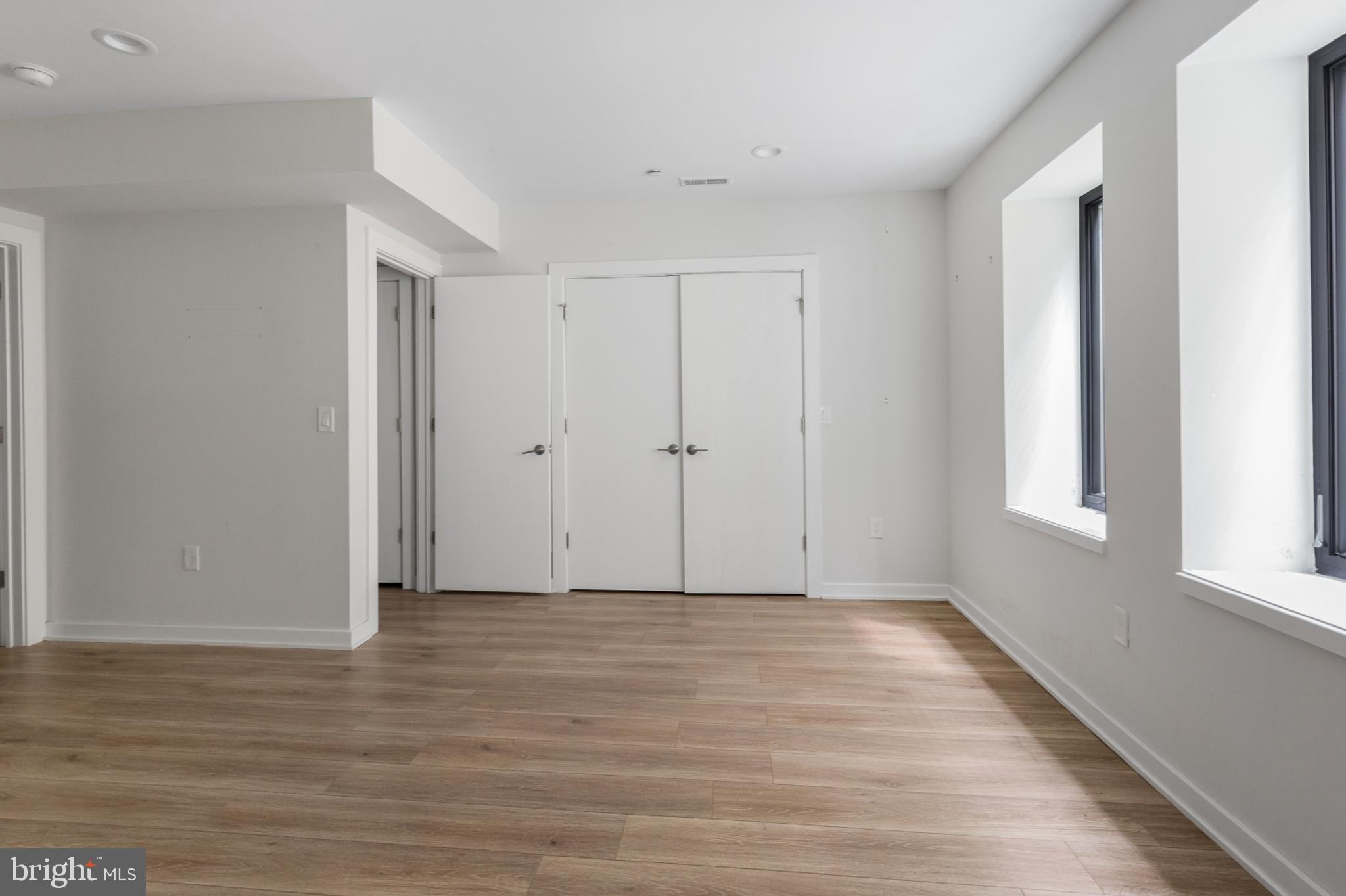 ROXBOROUGH - Residential Lease