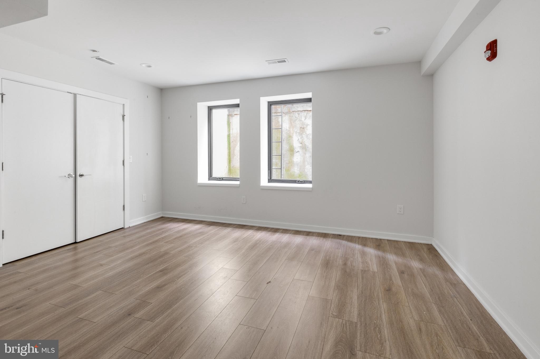 ROXBOROUGH - Residential Lease