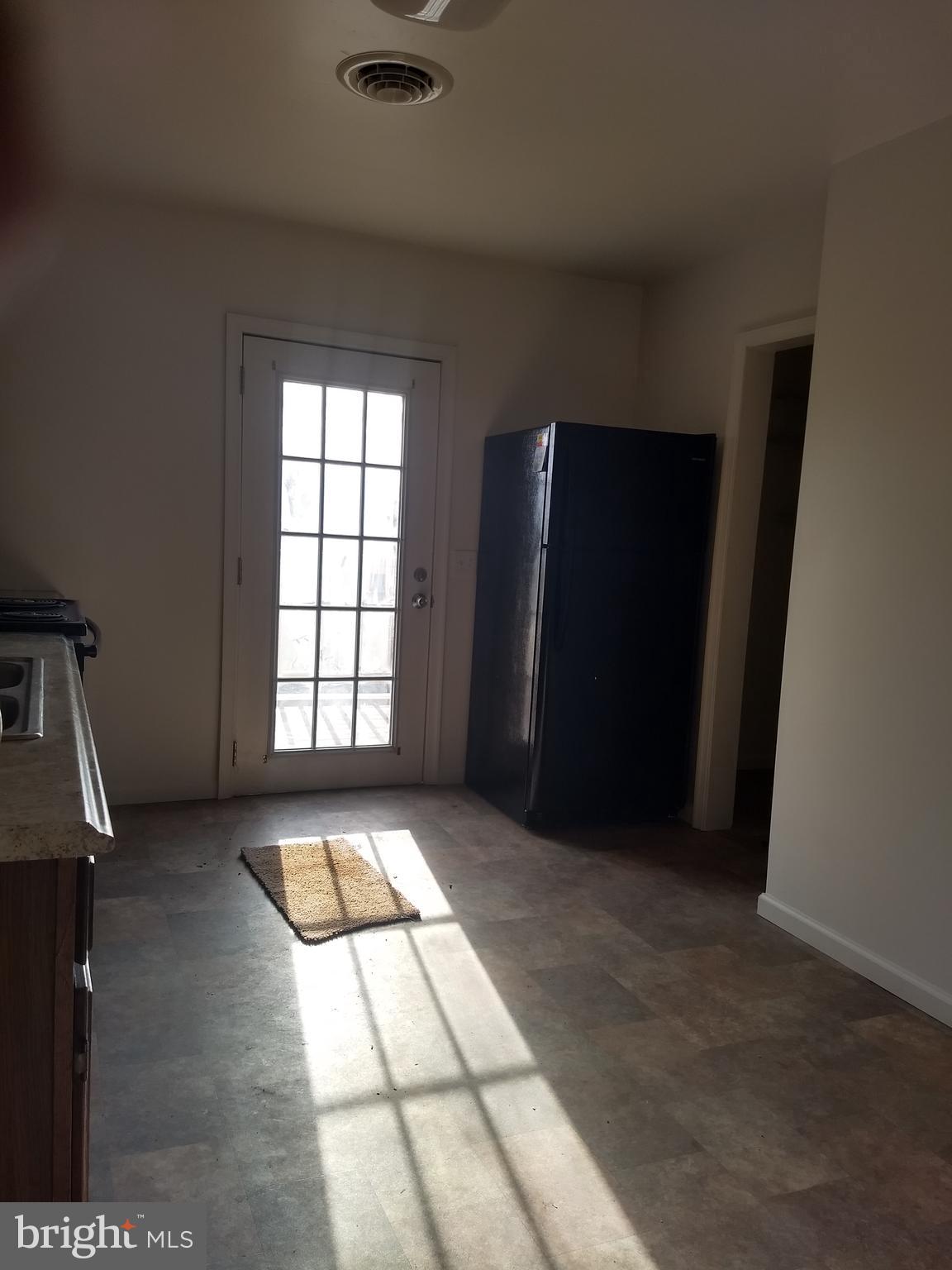 ROYALTON - Residential Lease