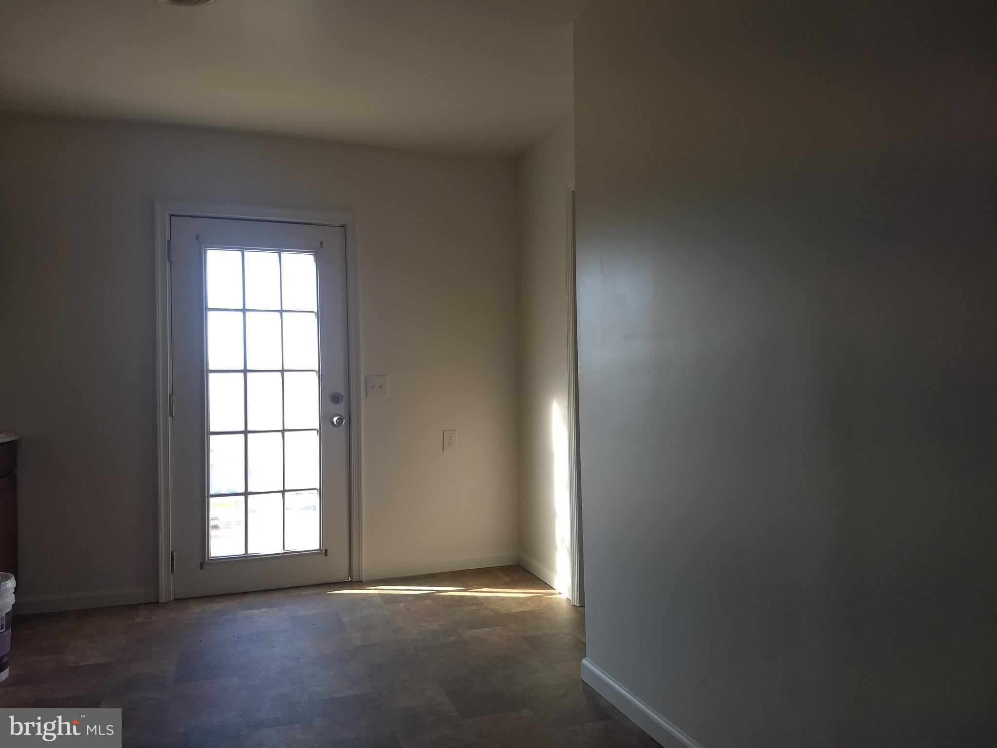 ROYALTON - Residential Lease