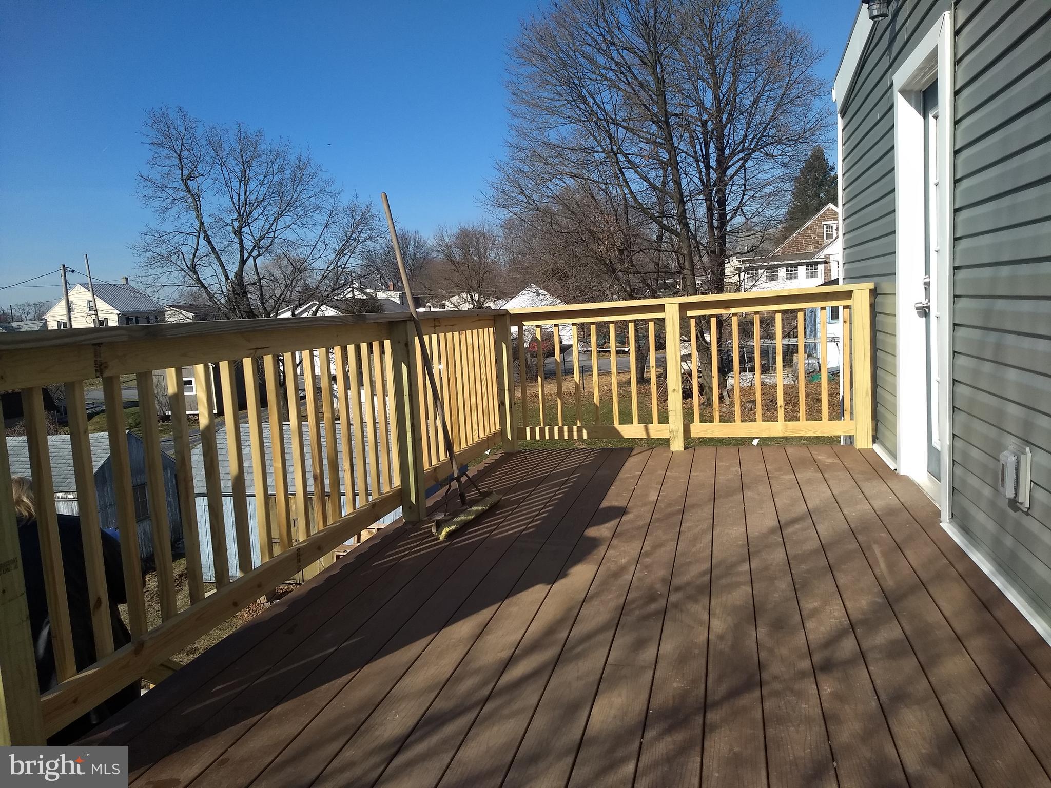 ROYALTON - Residential Lease