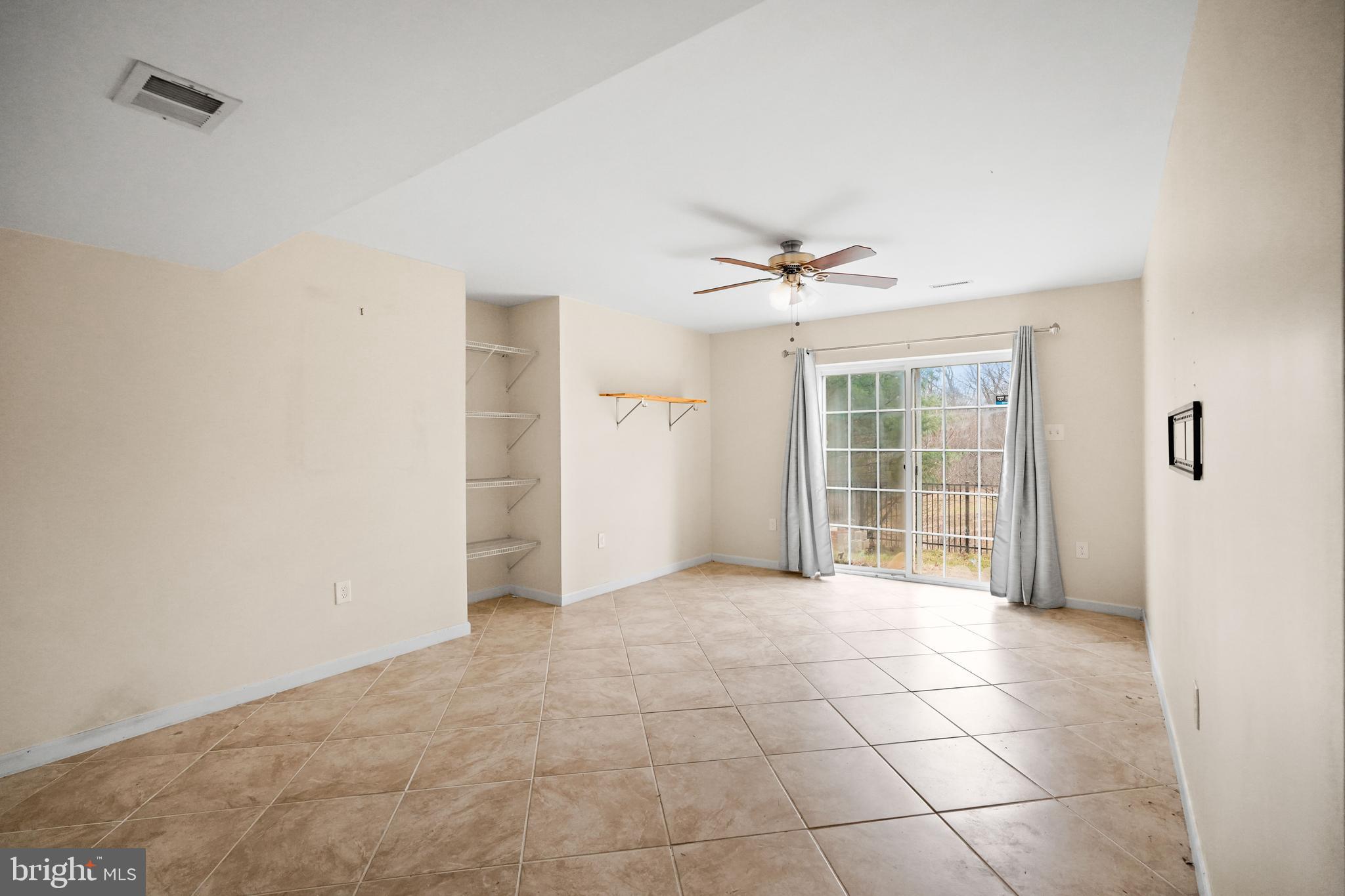 CONTEE CROSSING - Residential