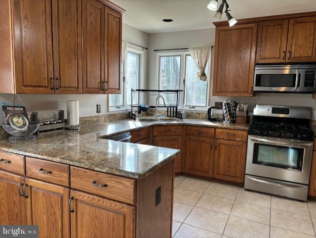 FIRWOOD MANOR - Residential