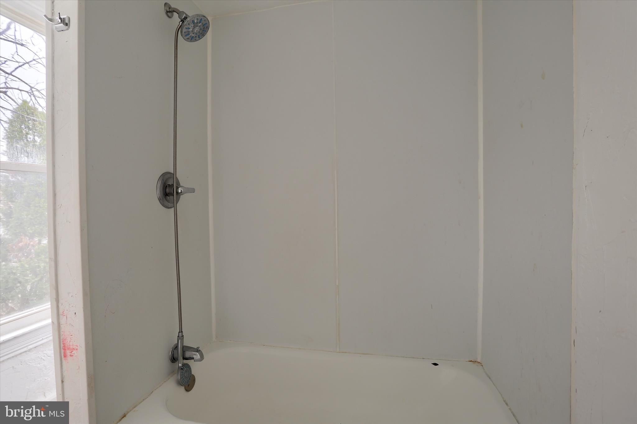 WEST END - Residential