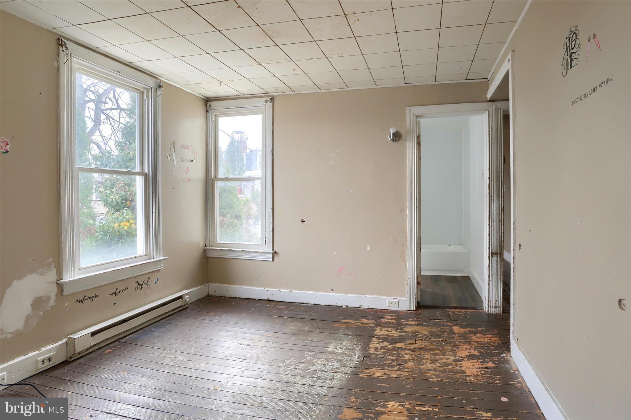 WEST END - Residential