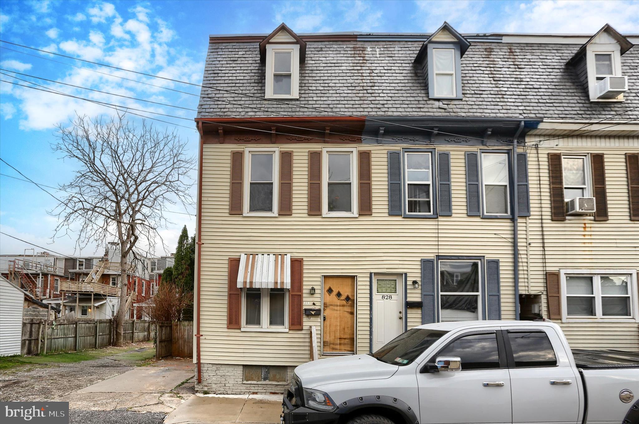 WEST END - Residential