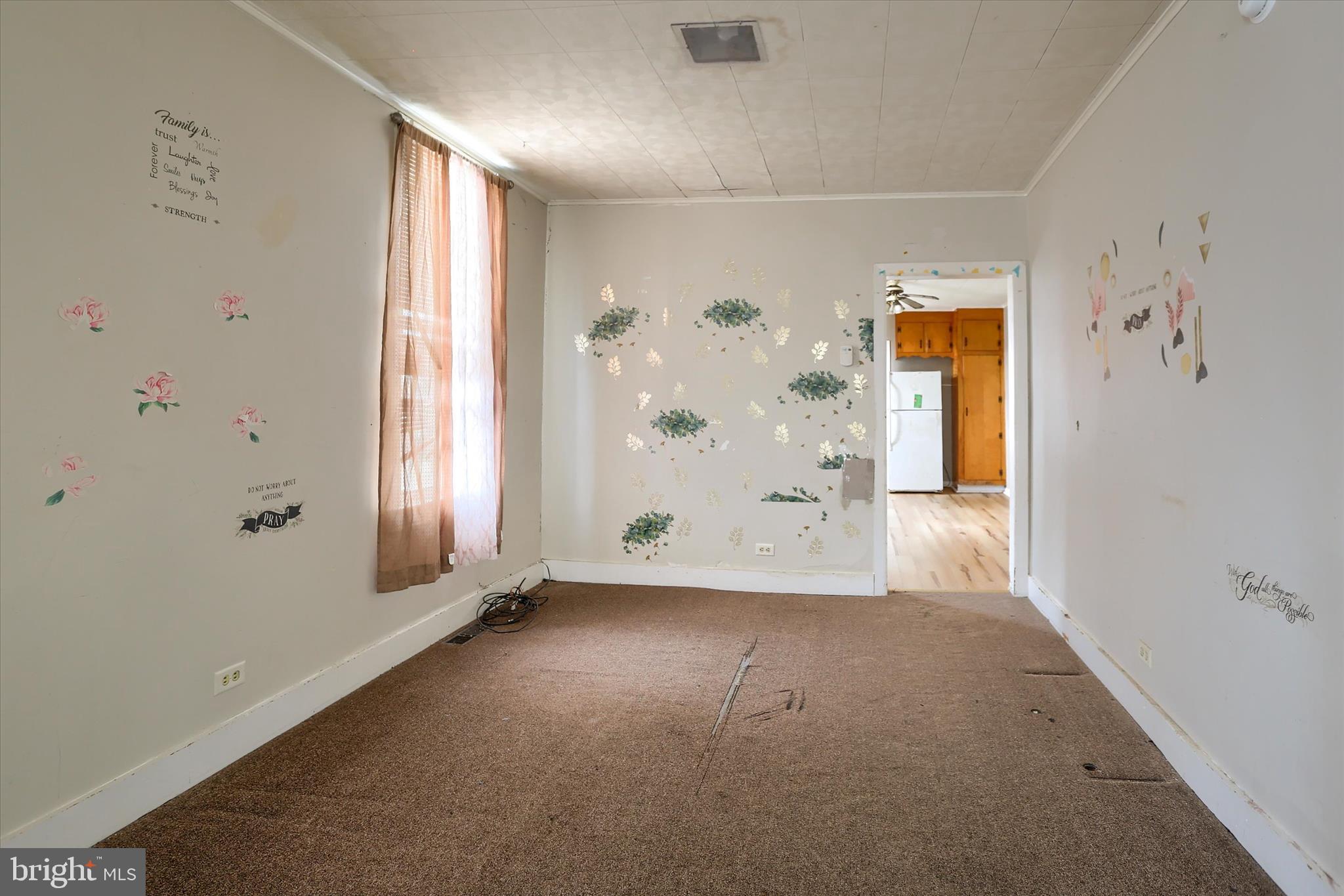 WEST END - Residential