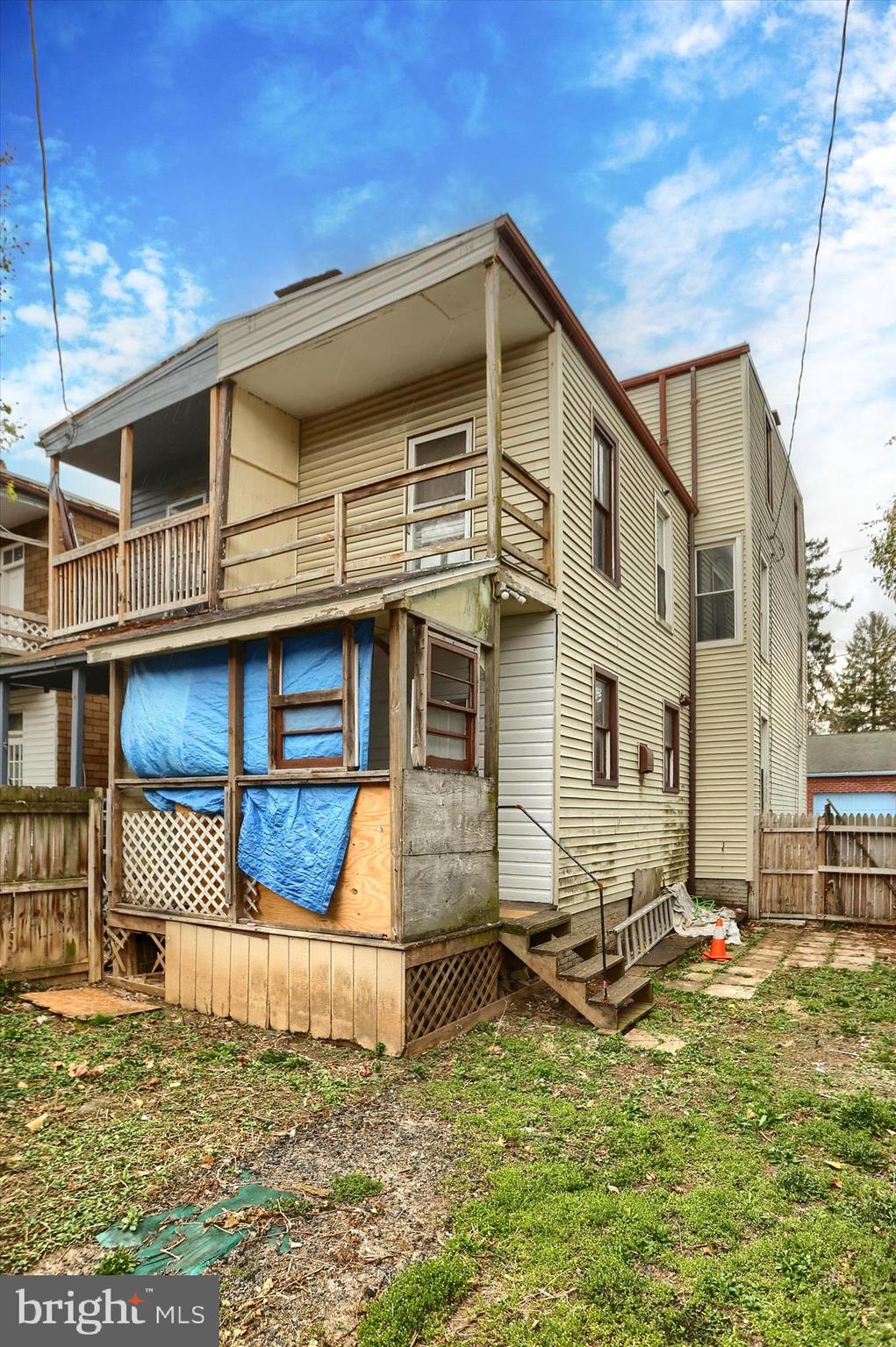 WEST END - Residential