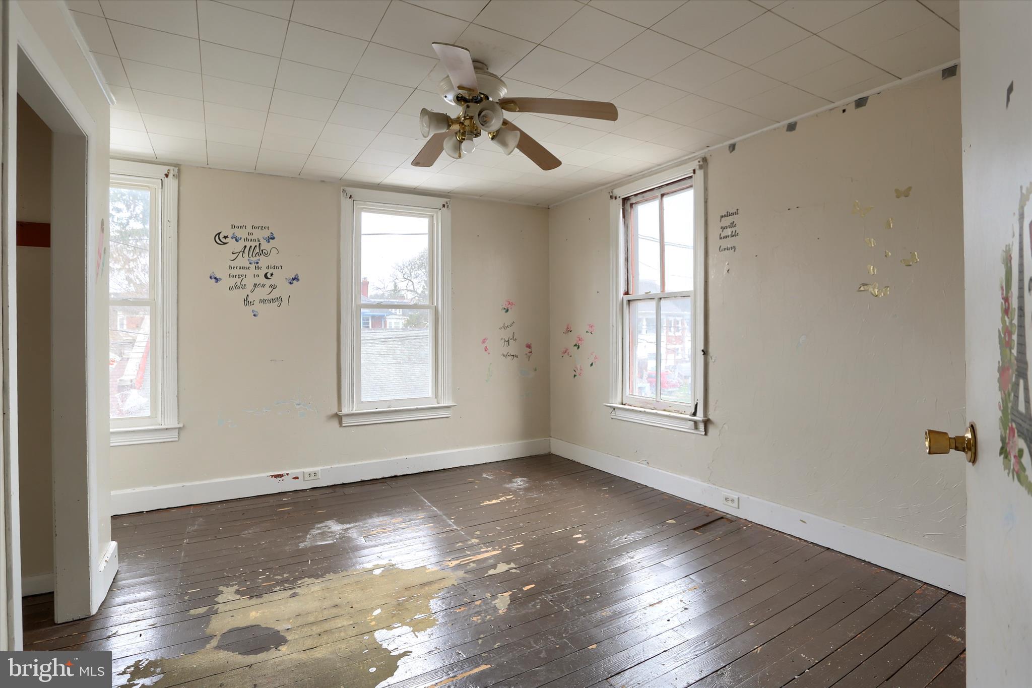 WEST END - Residential