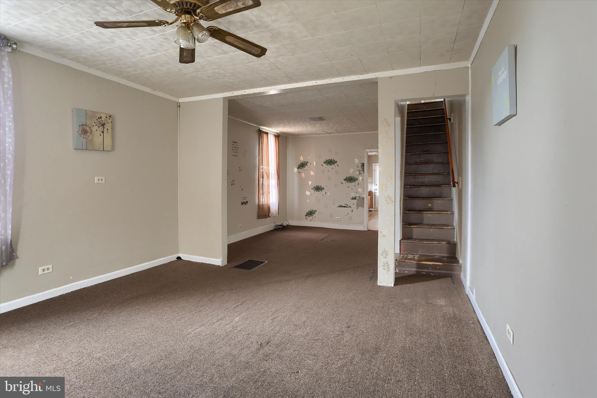 WEST END - Residential