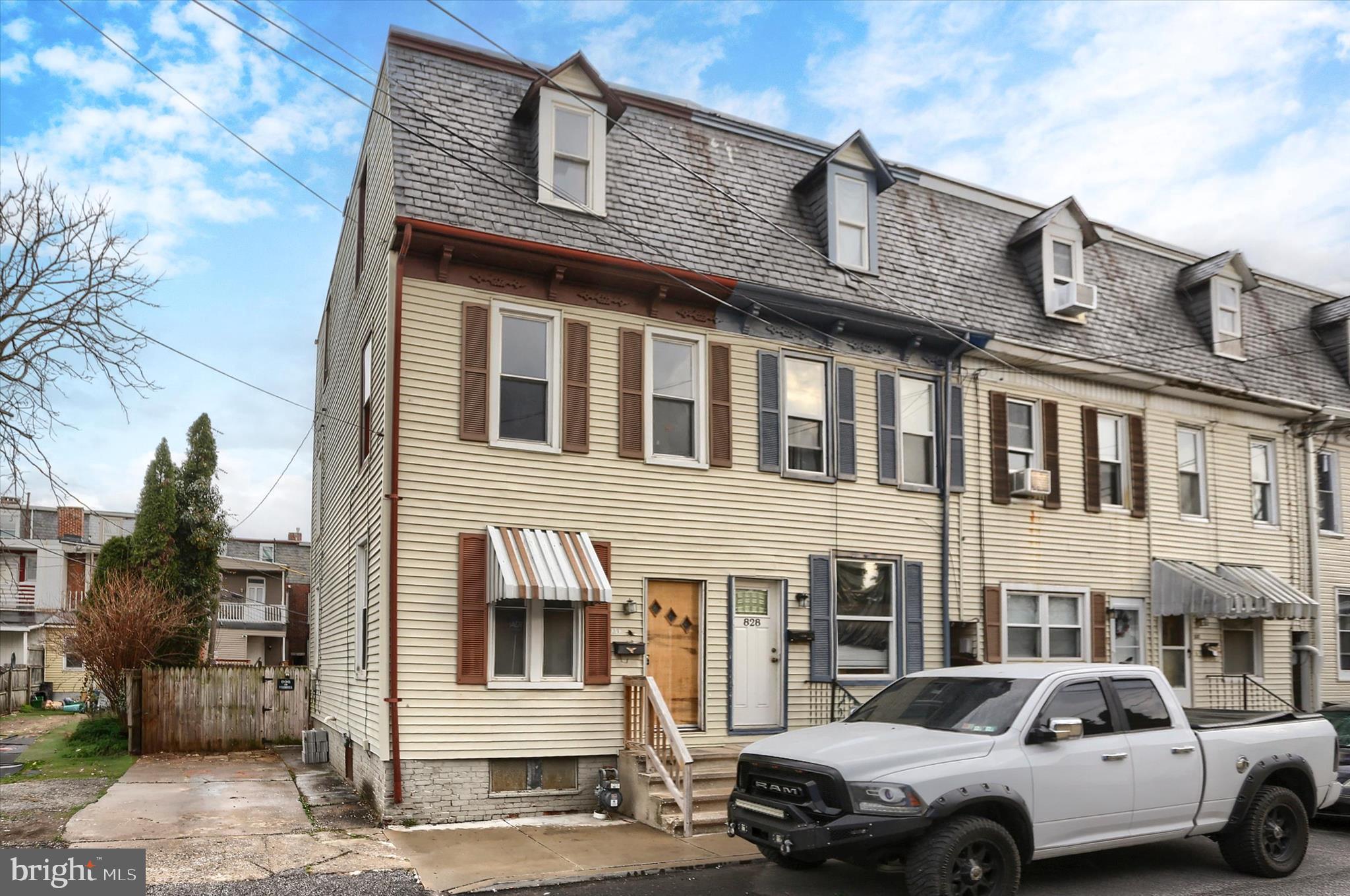 WEST END - Residential