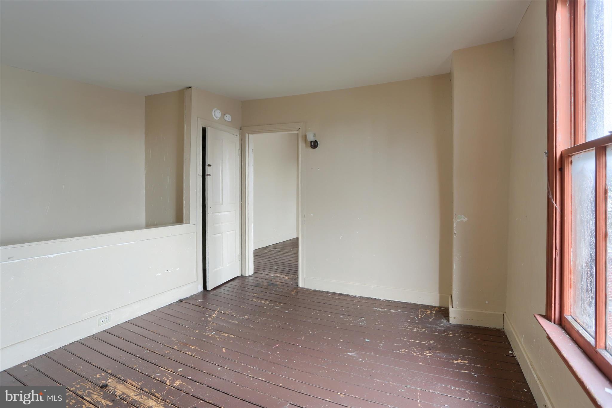 WEST END - Residential