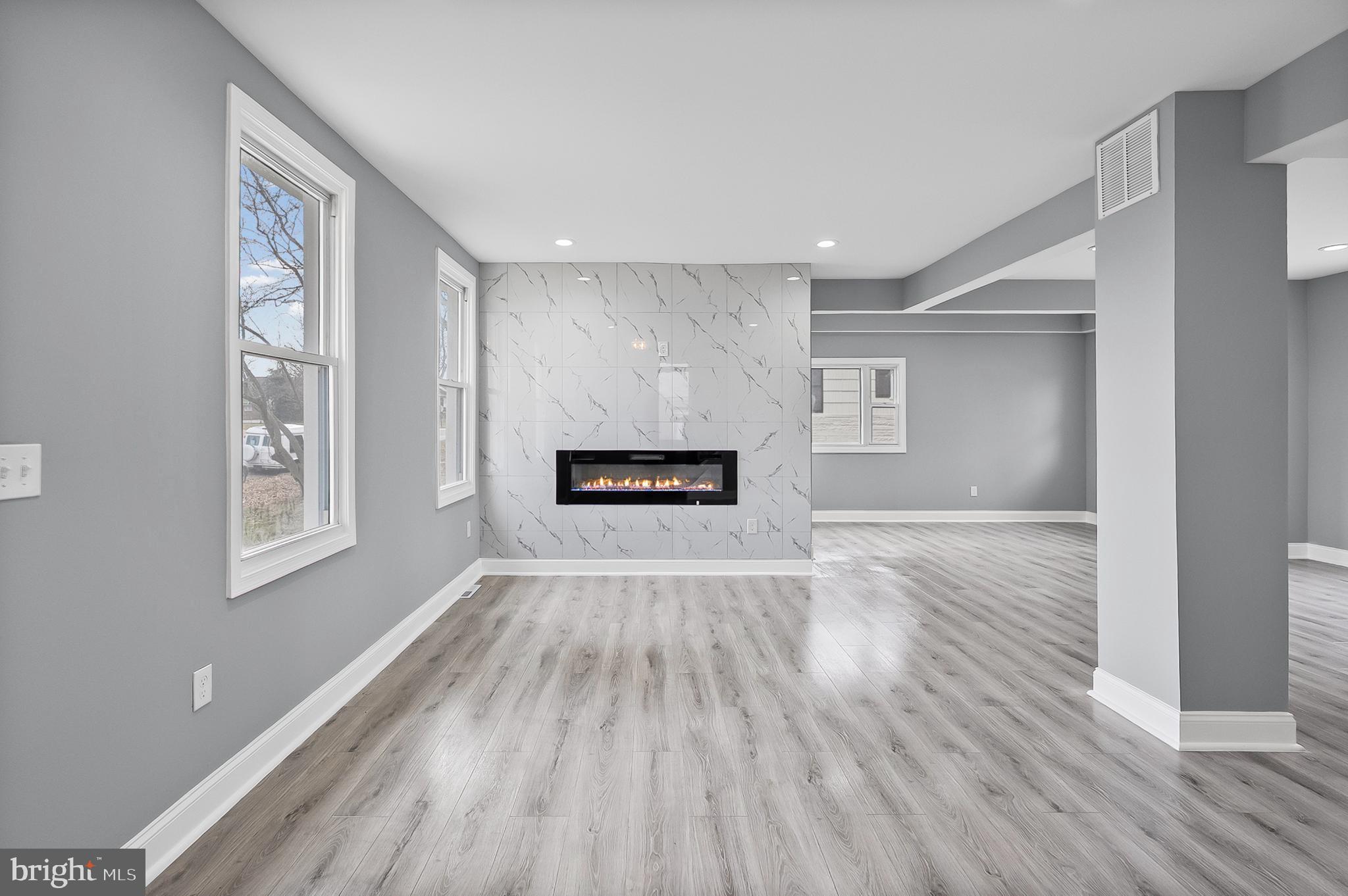 WOODBOURNE HEIGHTS - Residential