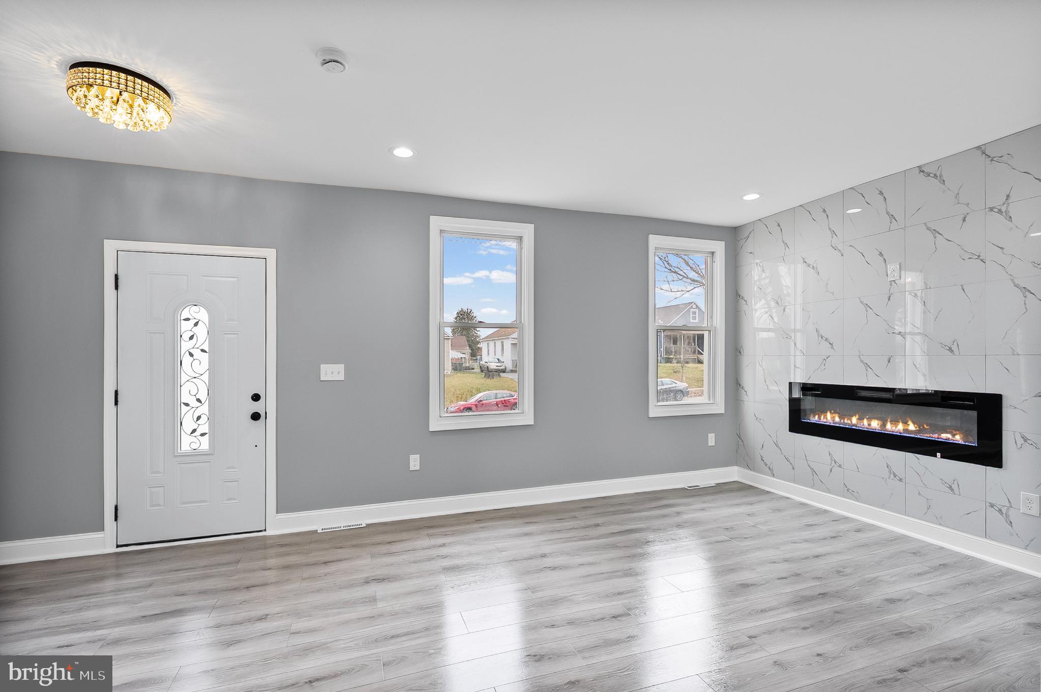 WOODBOURNE HEIGHTS - Residential