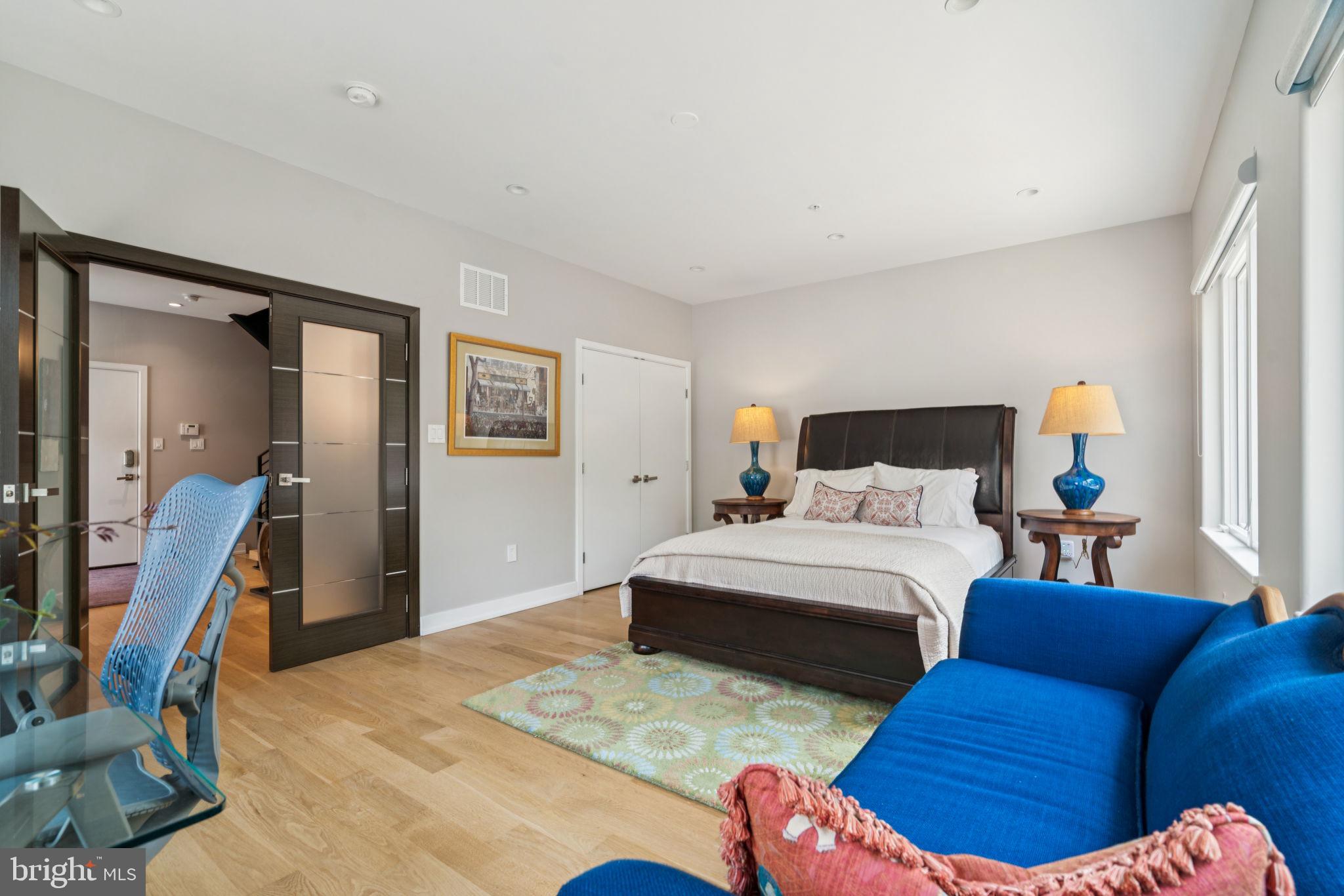 GRADUATE HOSPITAL - Residential