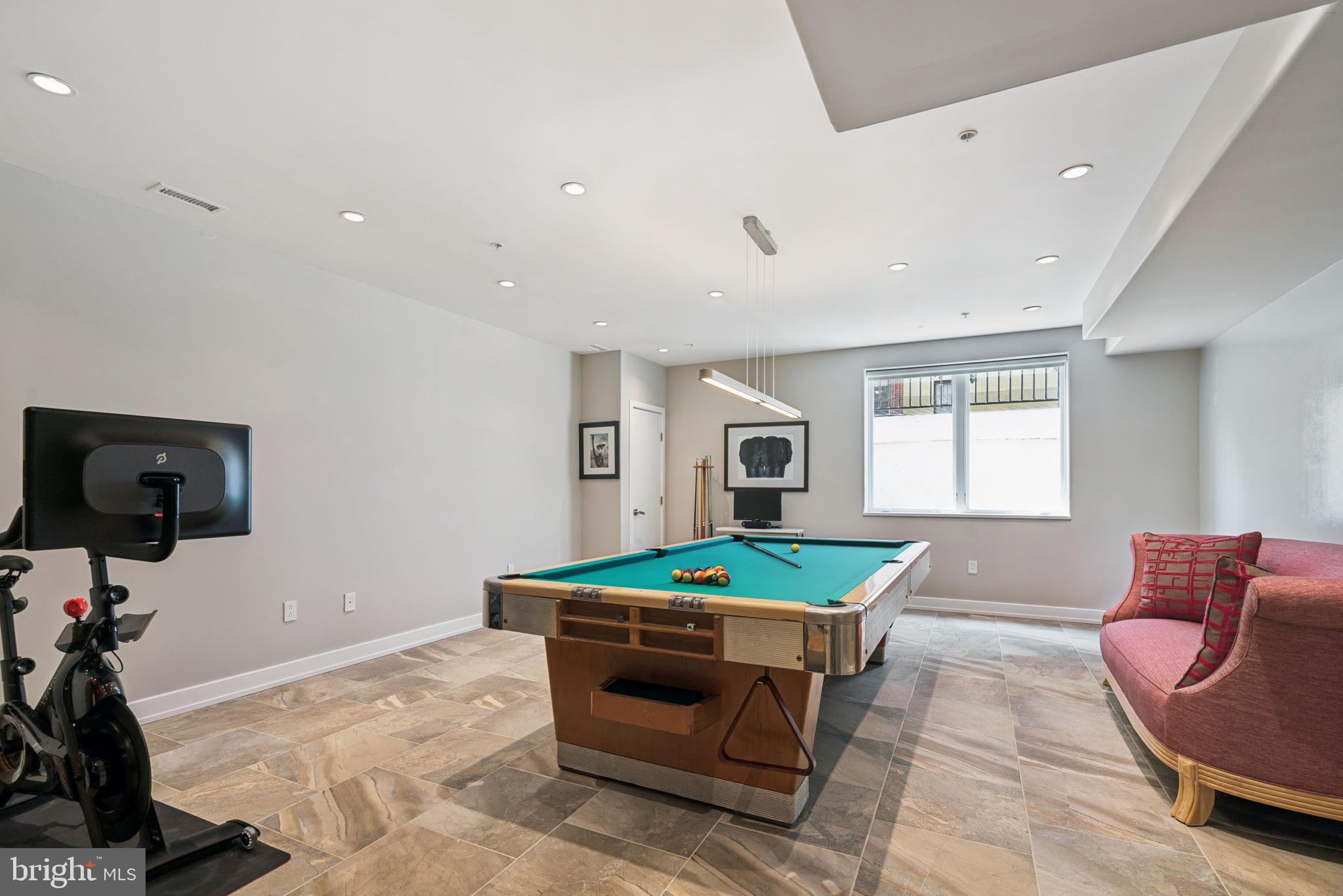 GRADUATE HOSPITAL - Residential