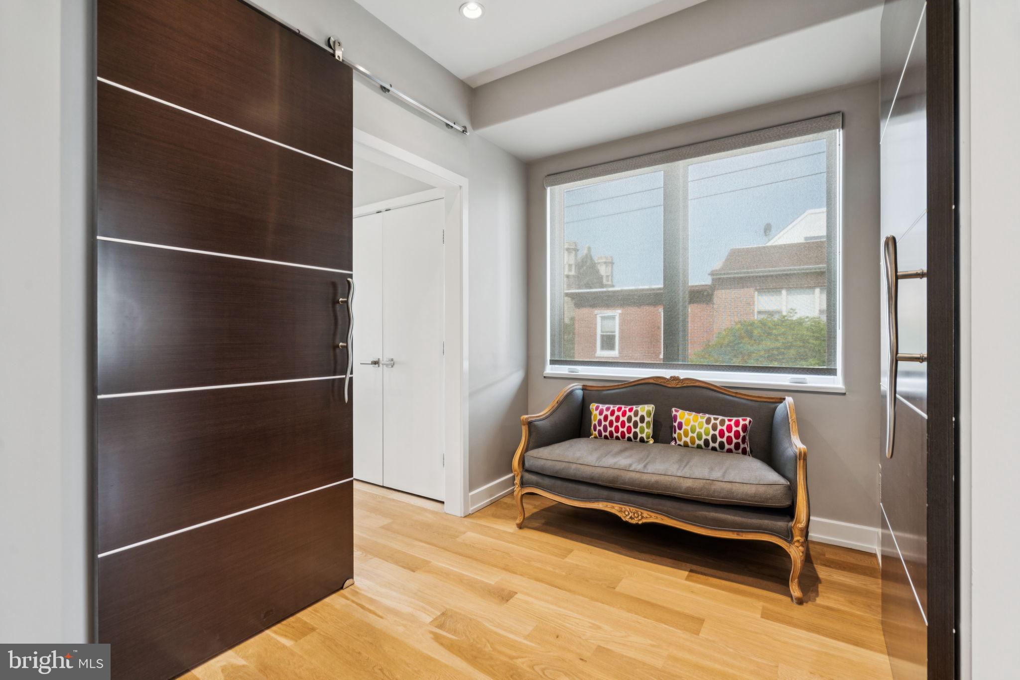 GRADUATE HOSPITAL - Residential