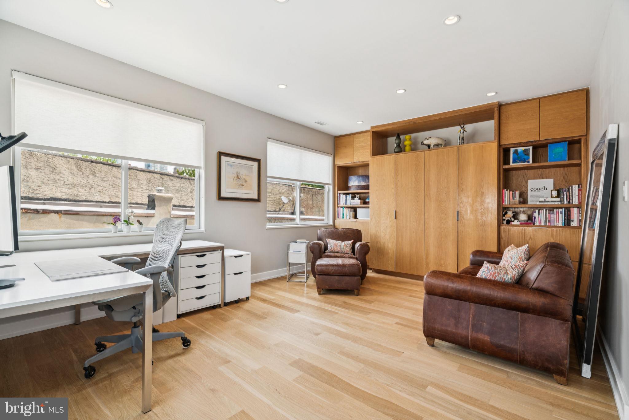 GRADUATE HOSPITAL - Residential