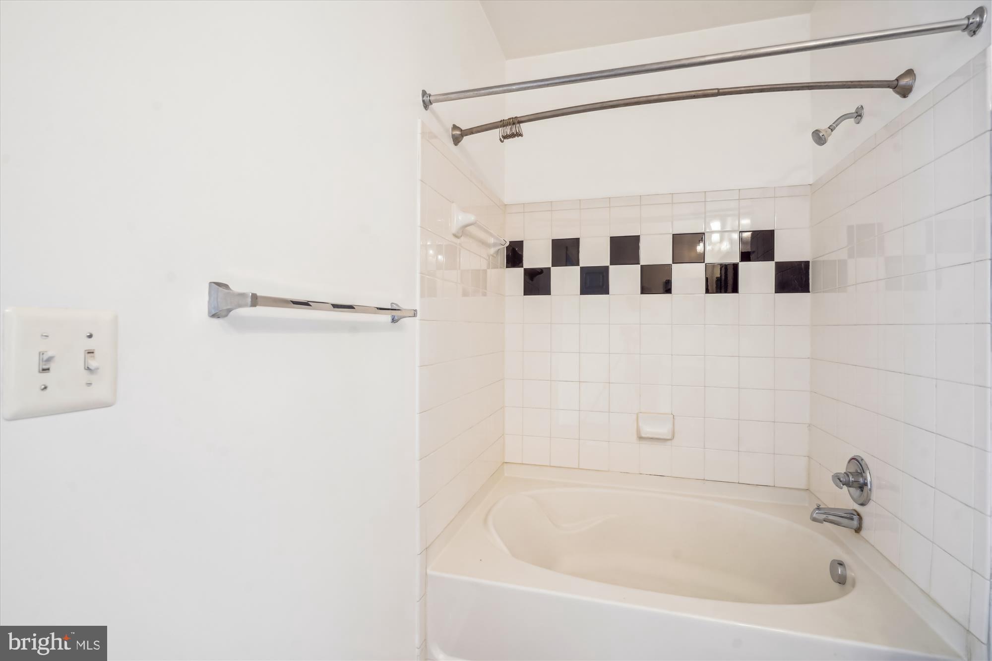 FAIRFAX RIDGE CONDOS - Residential Lease