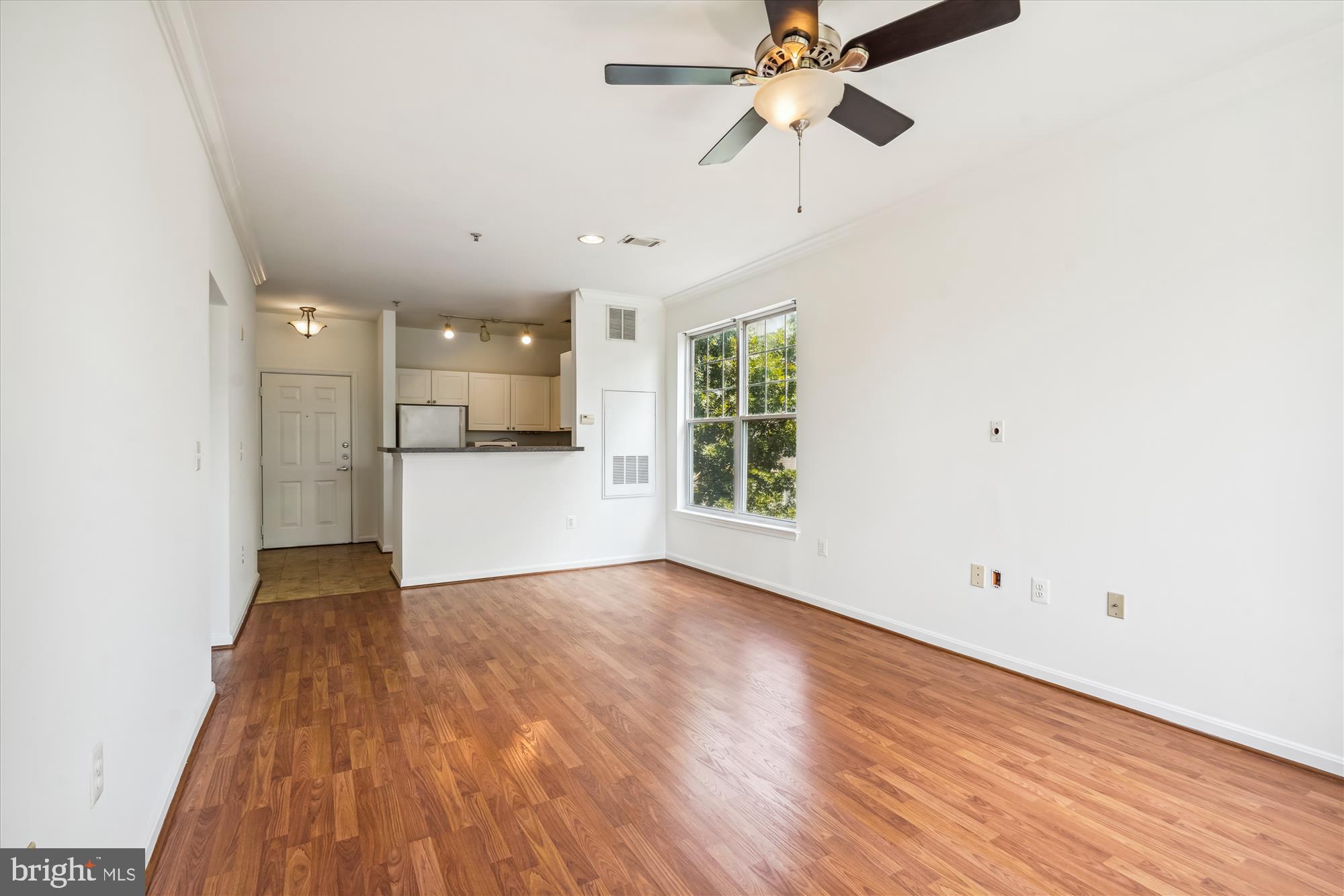 FAIRFAX RIDGE CONDOS - Residential Lease