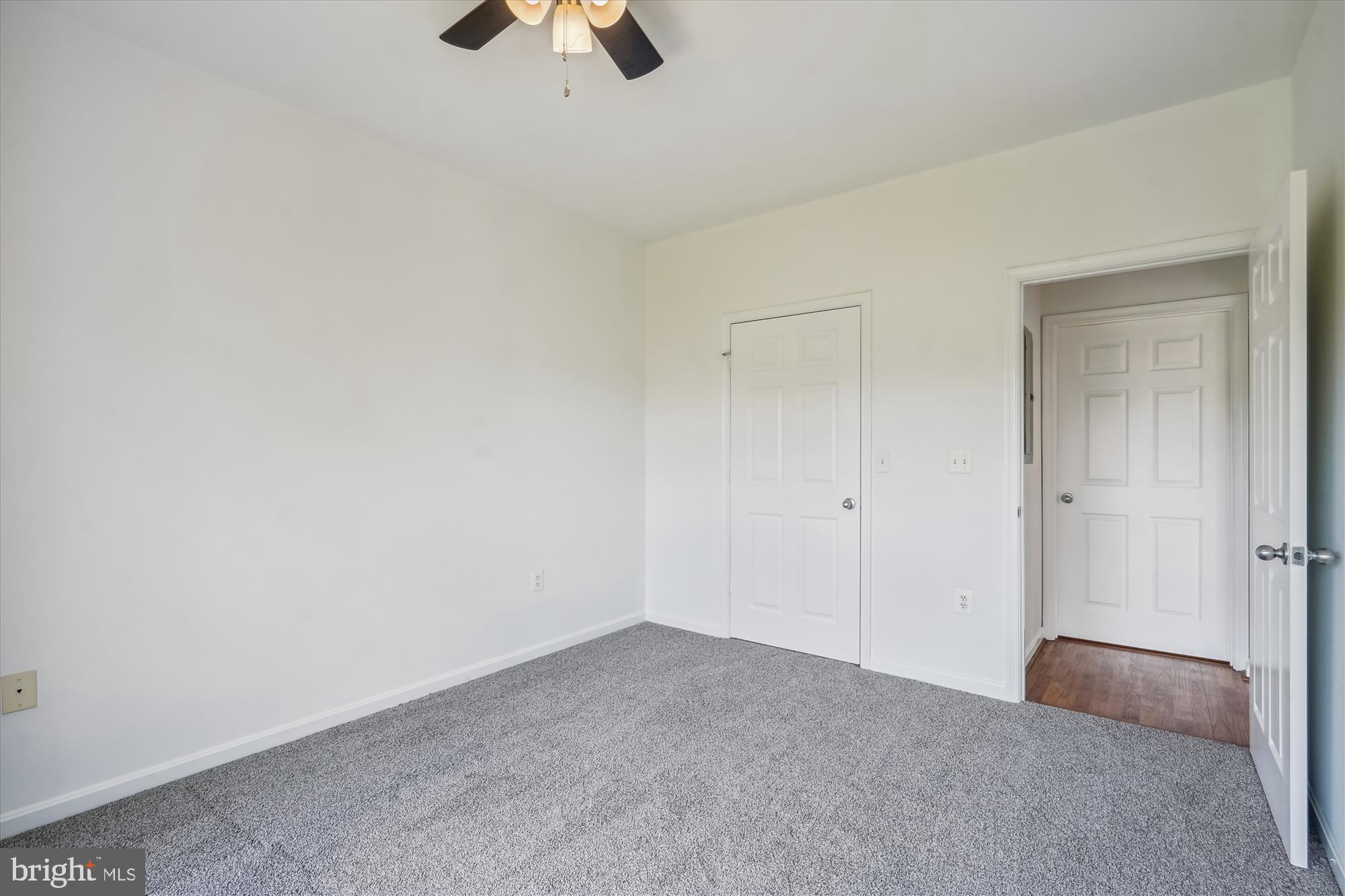 FAIRFAX RIDGE CONDOS - Residential Lease