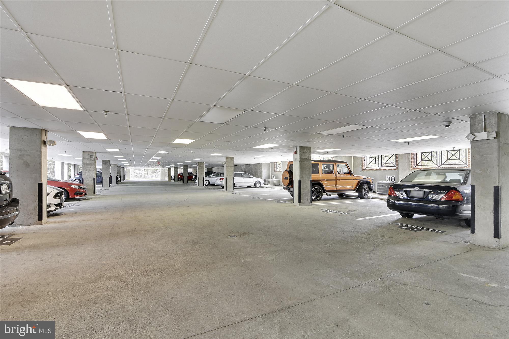 FAIRFAX RIDGE CONDOS - Residential Lease