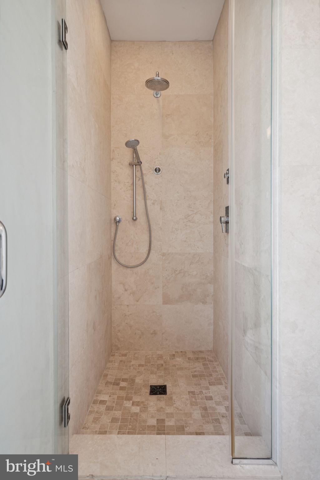 BELLA VISTA - Residential Lease