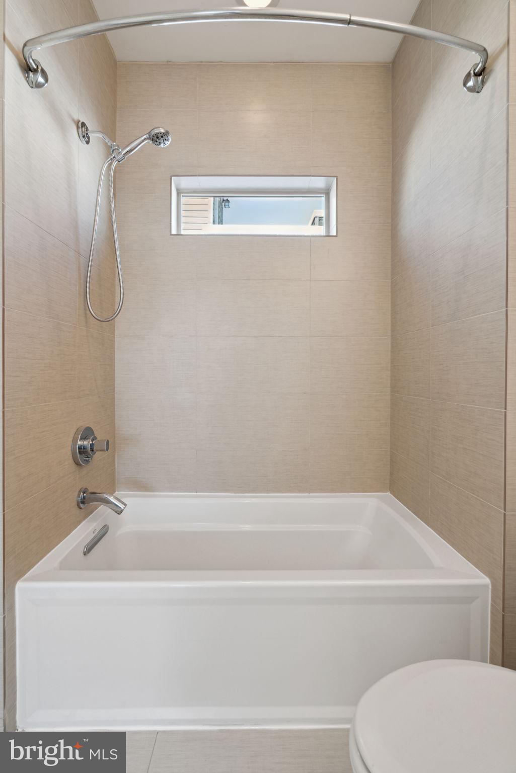 BELLA VISTA - Residential Lease