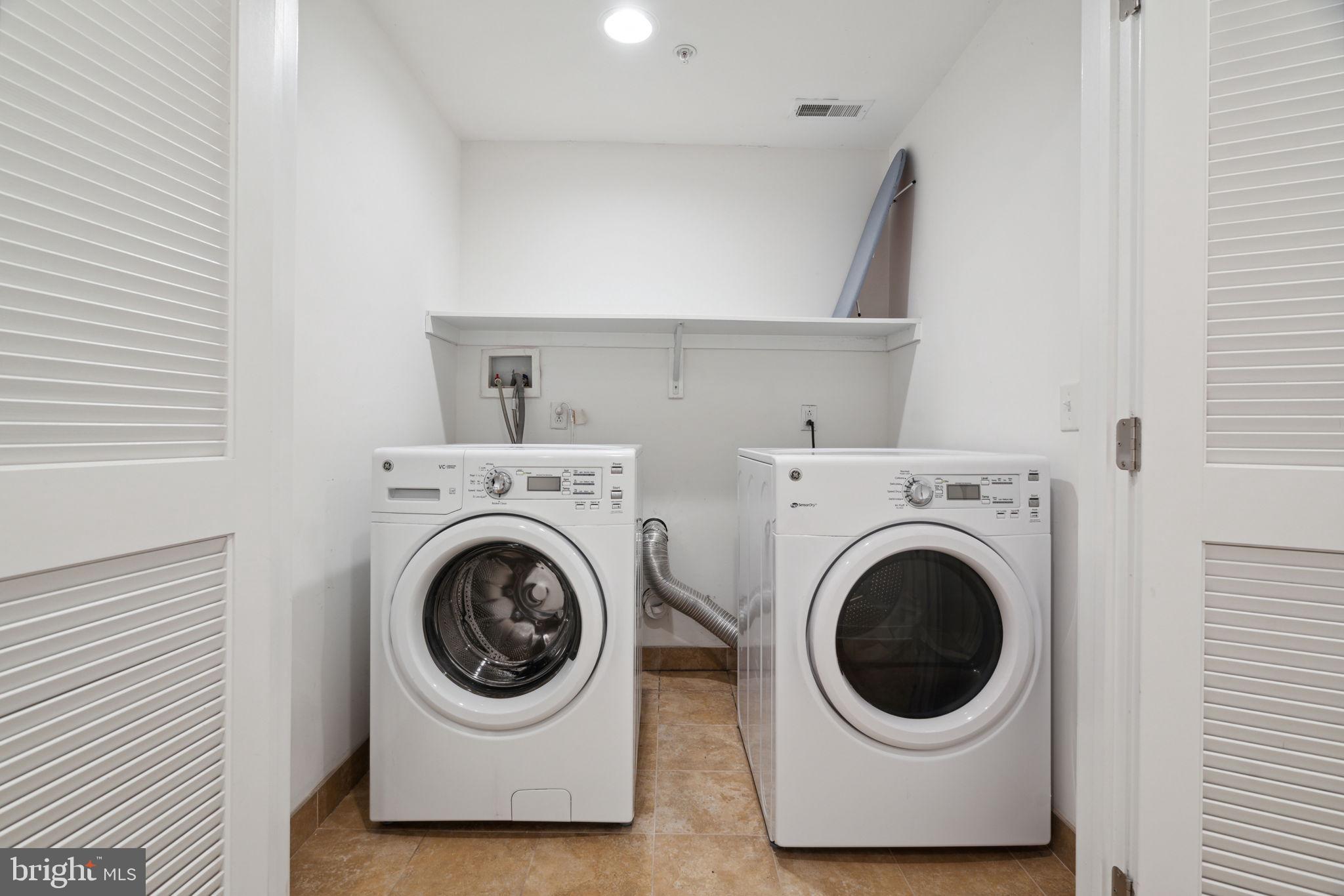 BELLA VISTA - Residential Lease