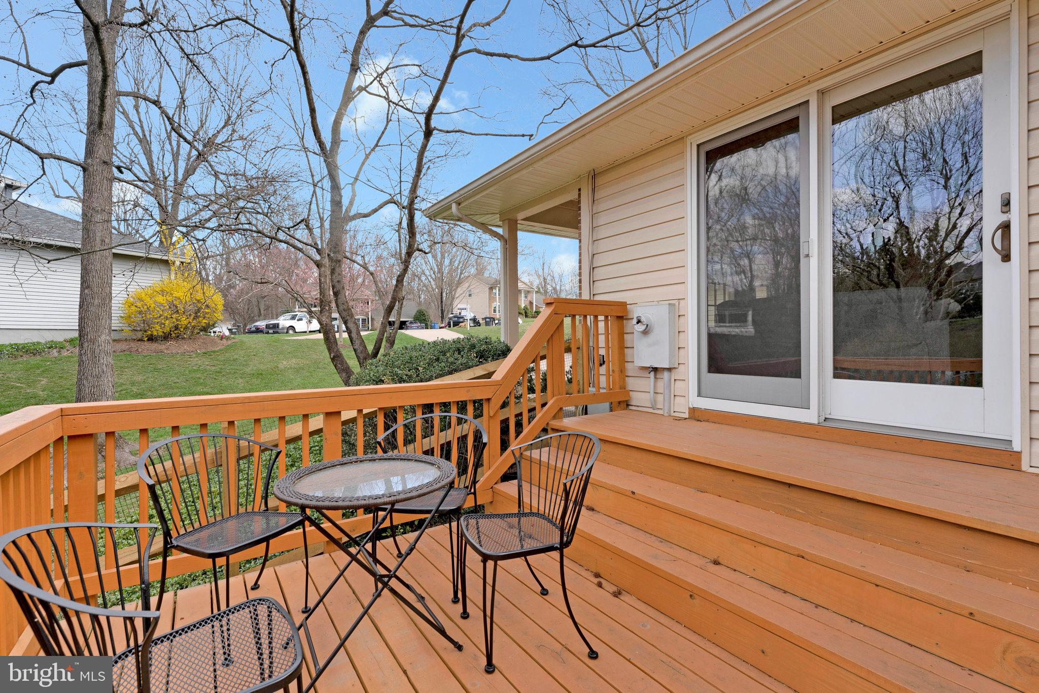 OAKTON GLEN - Residential