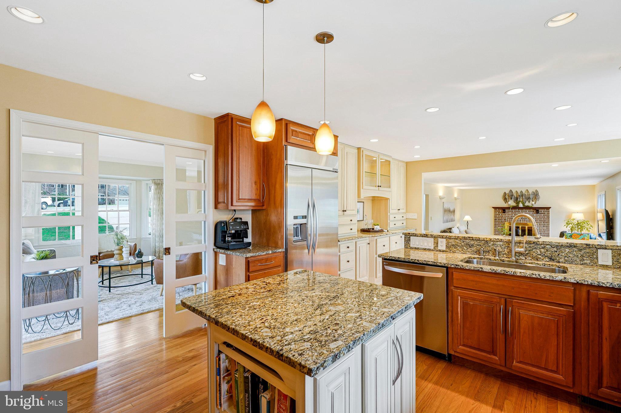 OAKTON GLEN - Residential