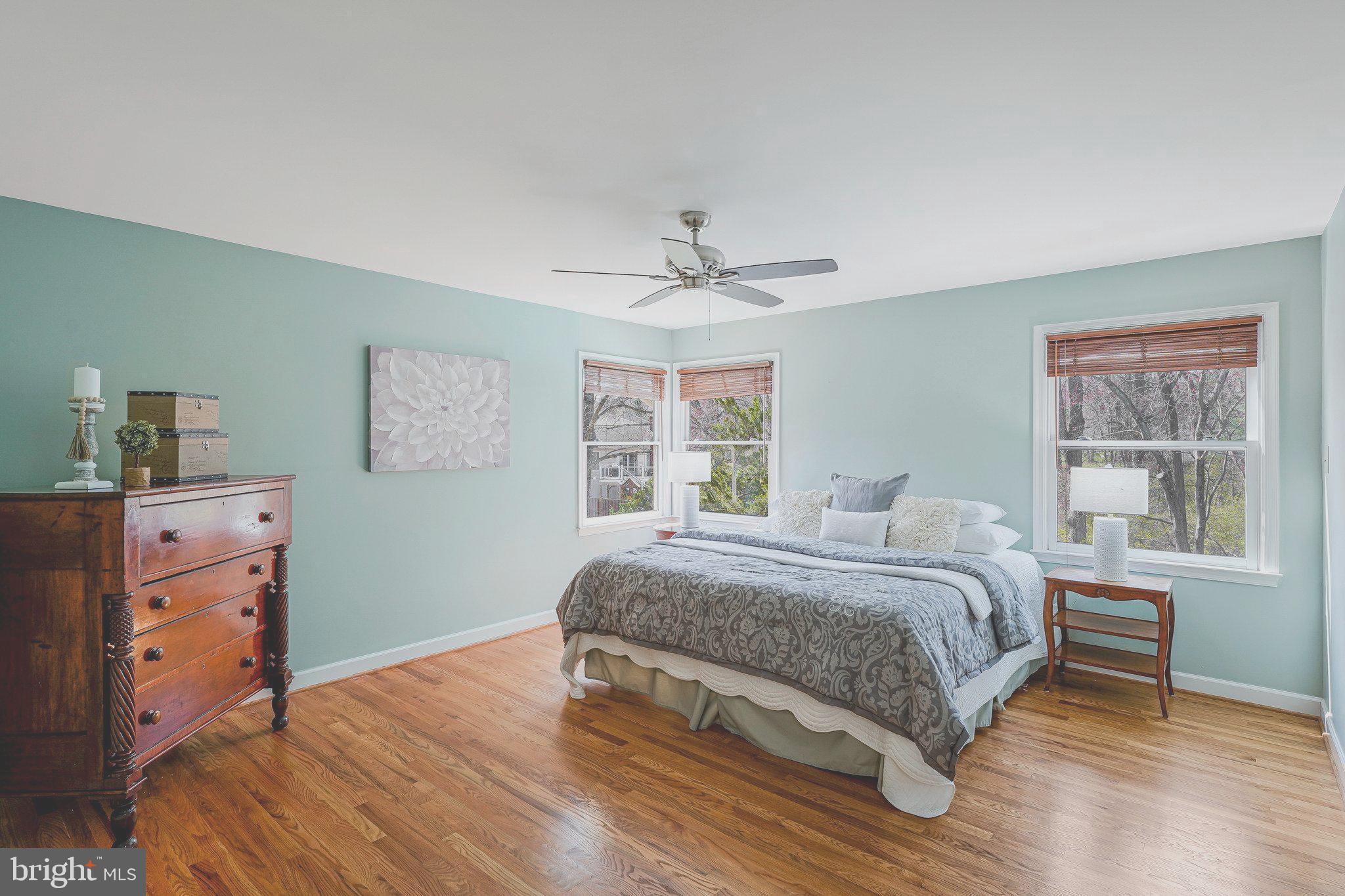 OAKTON GLEN - Residential