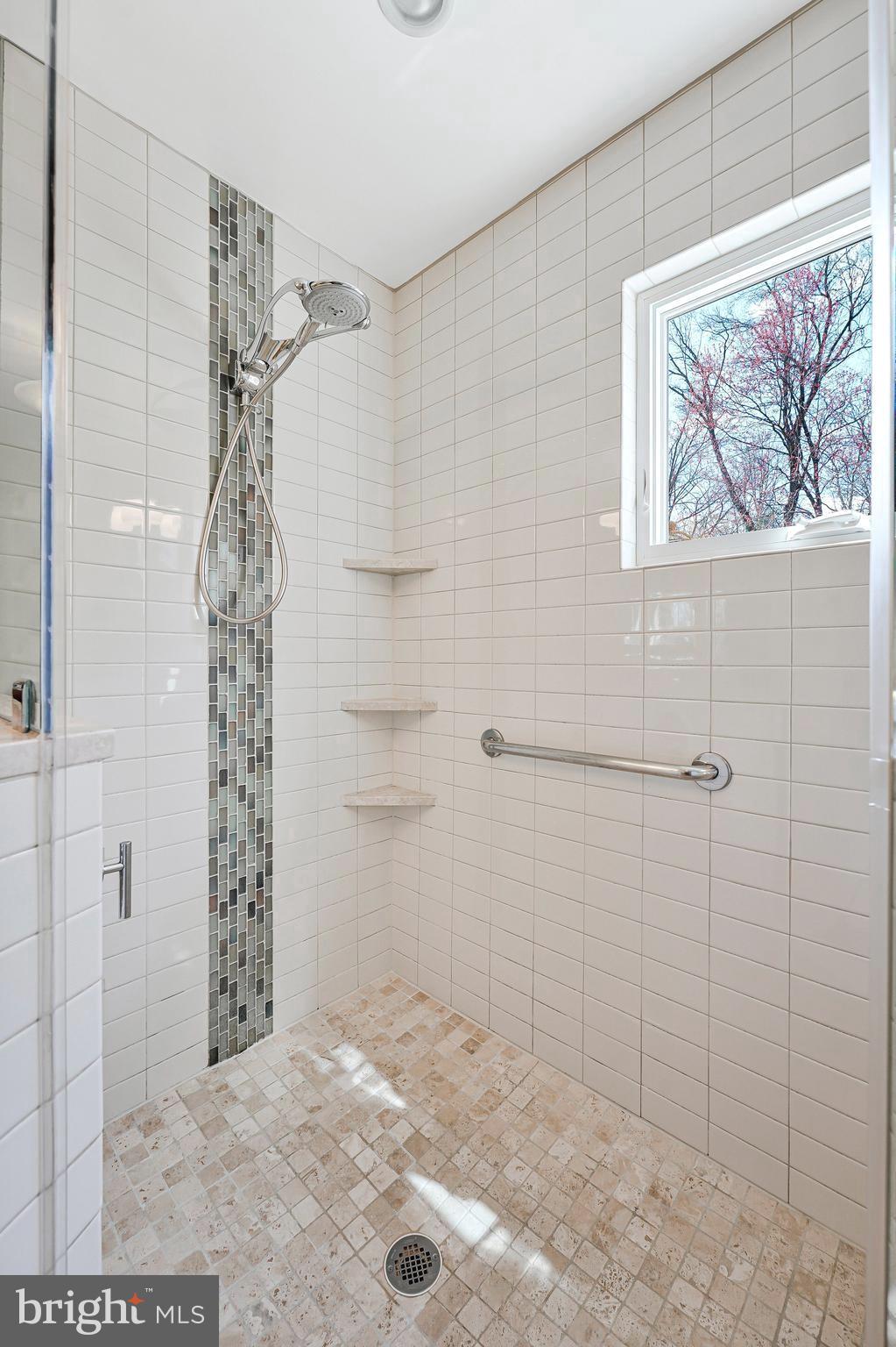 OAKTON GLEN - Residential