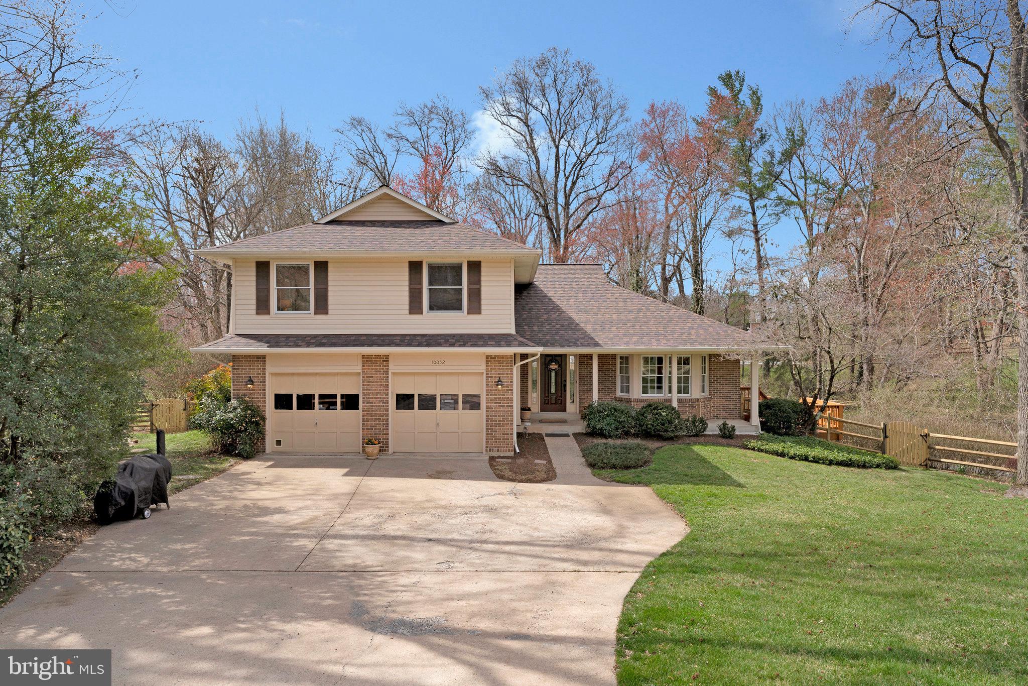 OAKTON GLEN - Residential