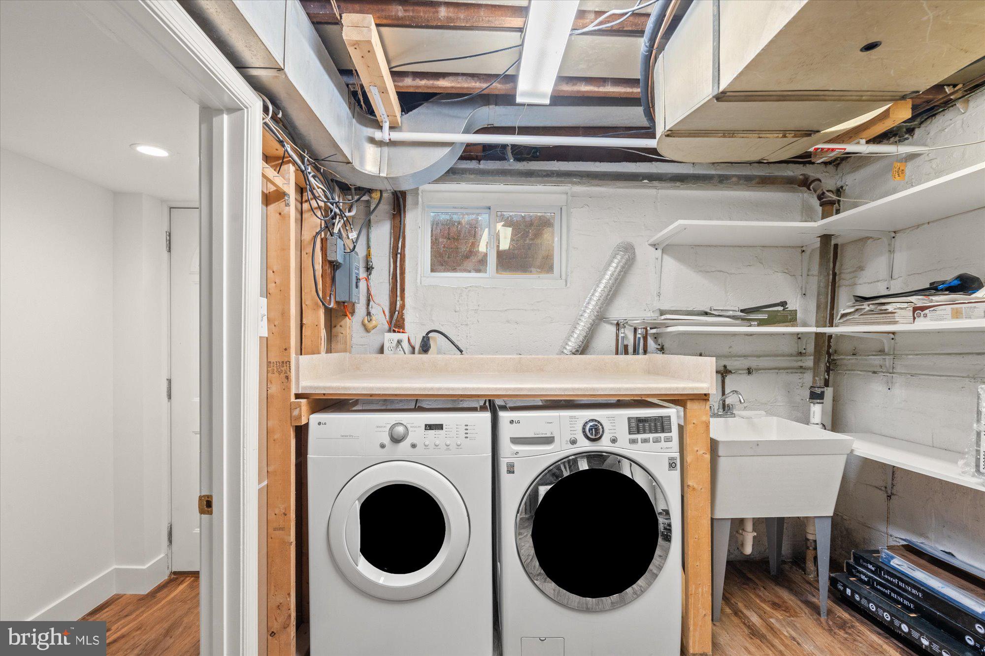 PINEHURST VILLAGE - Residential