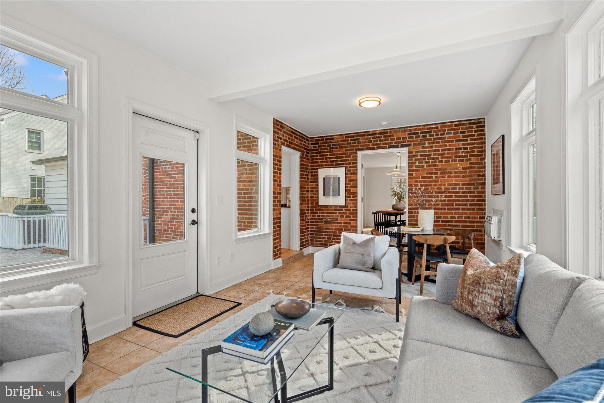 PINEHURST VILLAGE - Residential